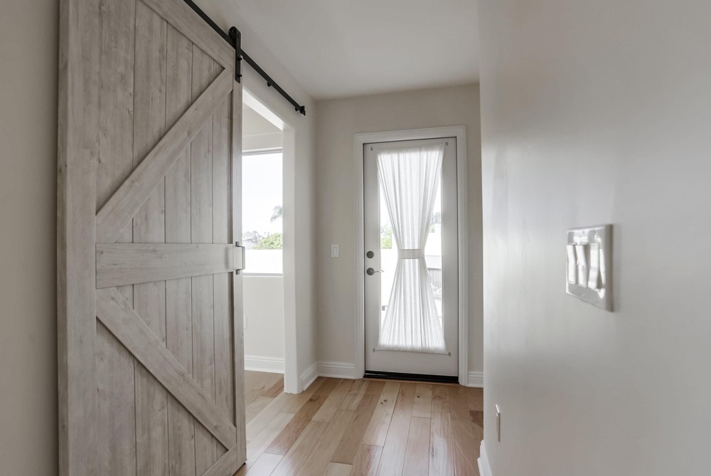 Virtual tour photo 38 of 47 for 1133 Felspar St