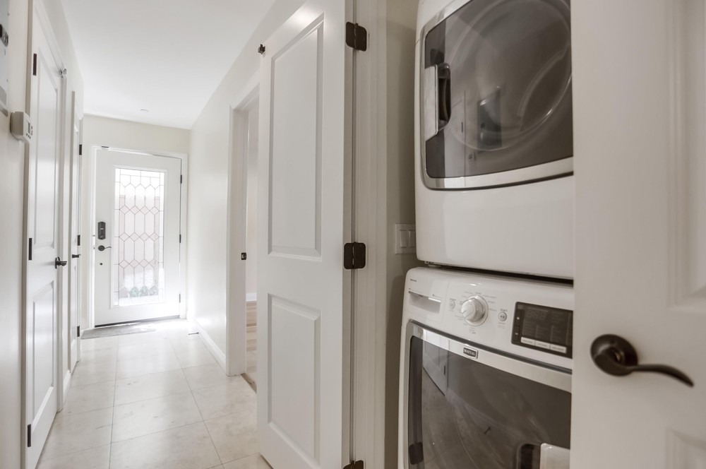 Virtual tour photo 39 of 47 for 1133 Felspar St