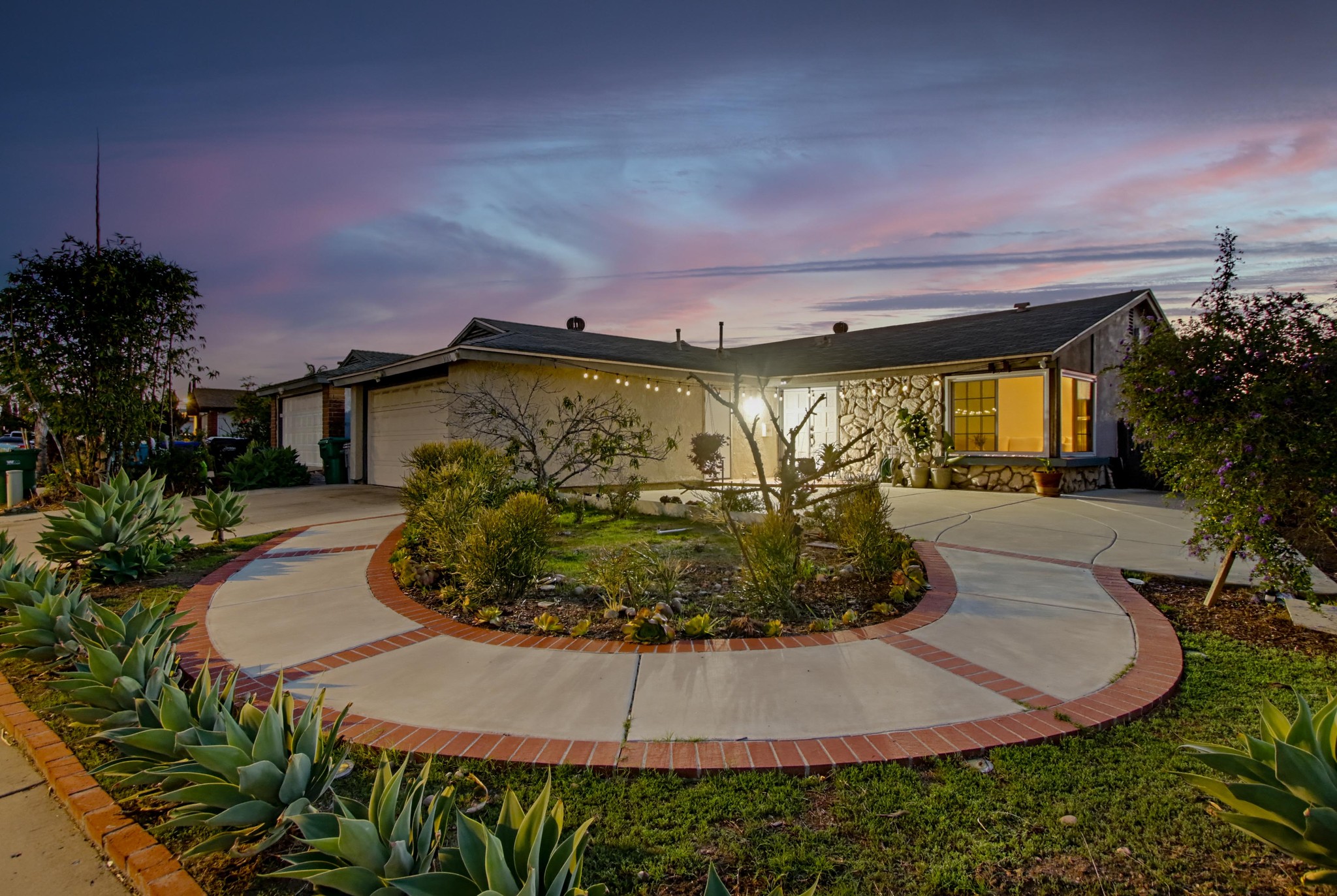 Virtual tour photo 4 of 48 for 11342 Calle Dario