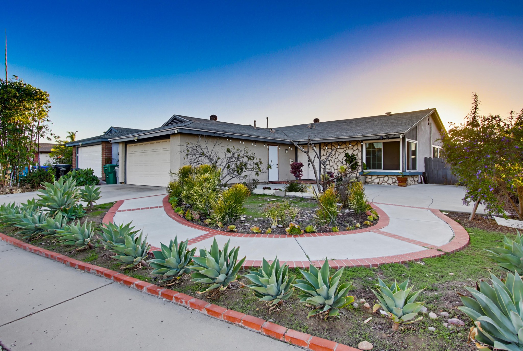 Virtual tour photo 35 of 48 for 11342 Calle Dario
