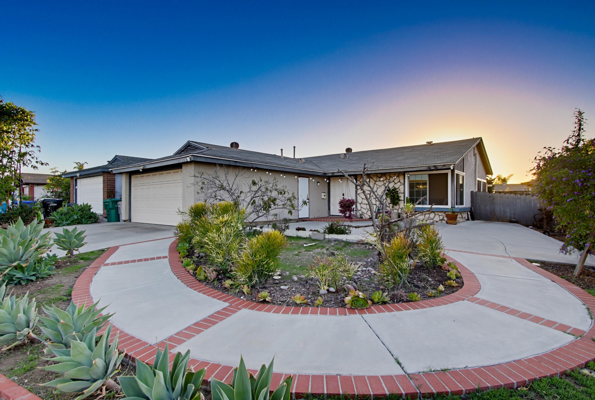 Virtual tour photo 36 of 48 for 11342 Calle Dario