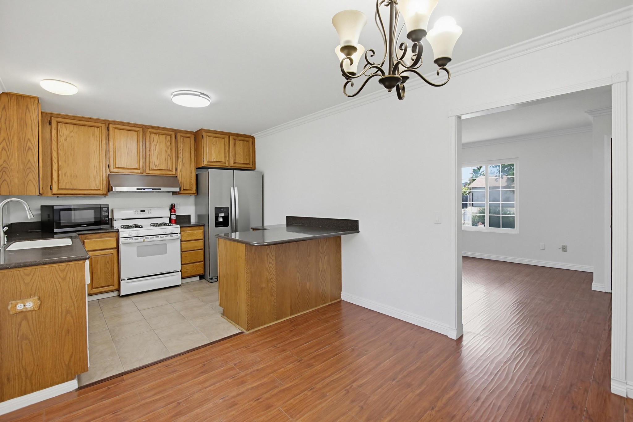 Virtual tour photo 12 of 37 for 11344 Kelowna Rd