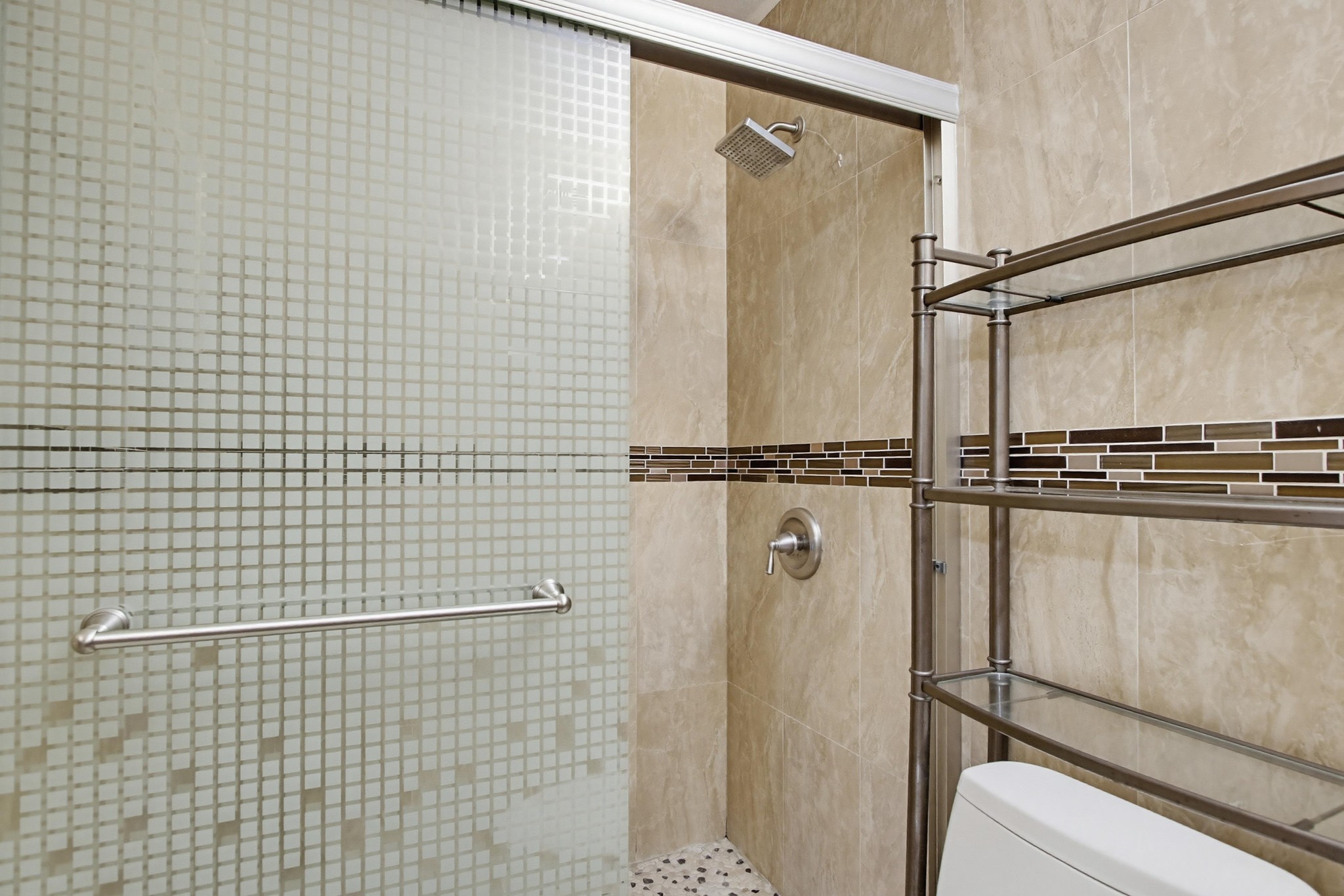Virtual tour photo 32 of 37 for 11344 Kelowna Rd