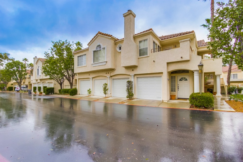 Virtual tour photo 3 of 43 for 11368 Portobelo Dr #4