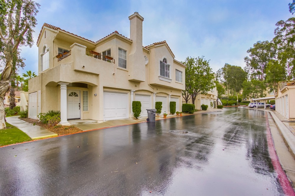 Virtual tour photo 4 of 43 for 11368 Portobelo Dr #4