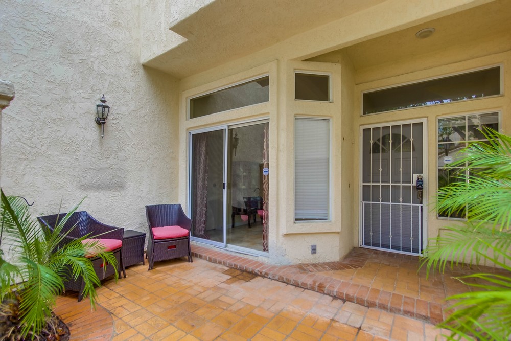 Virtual tour photo 5 of 43 for 11368 Portobelo Dr #4