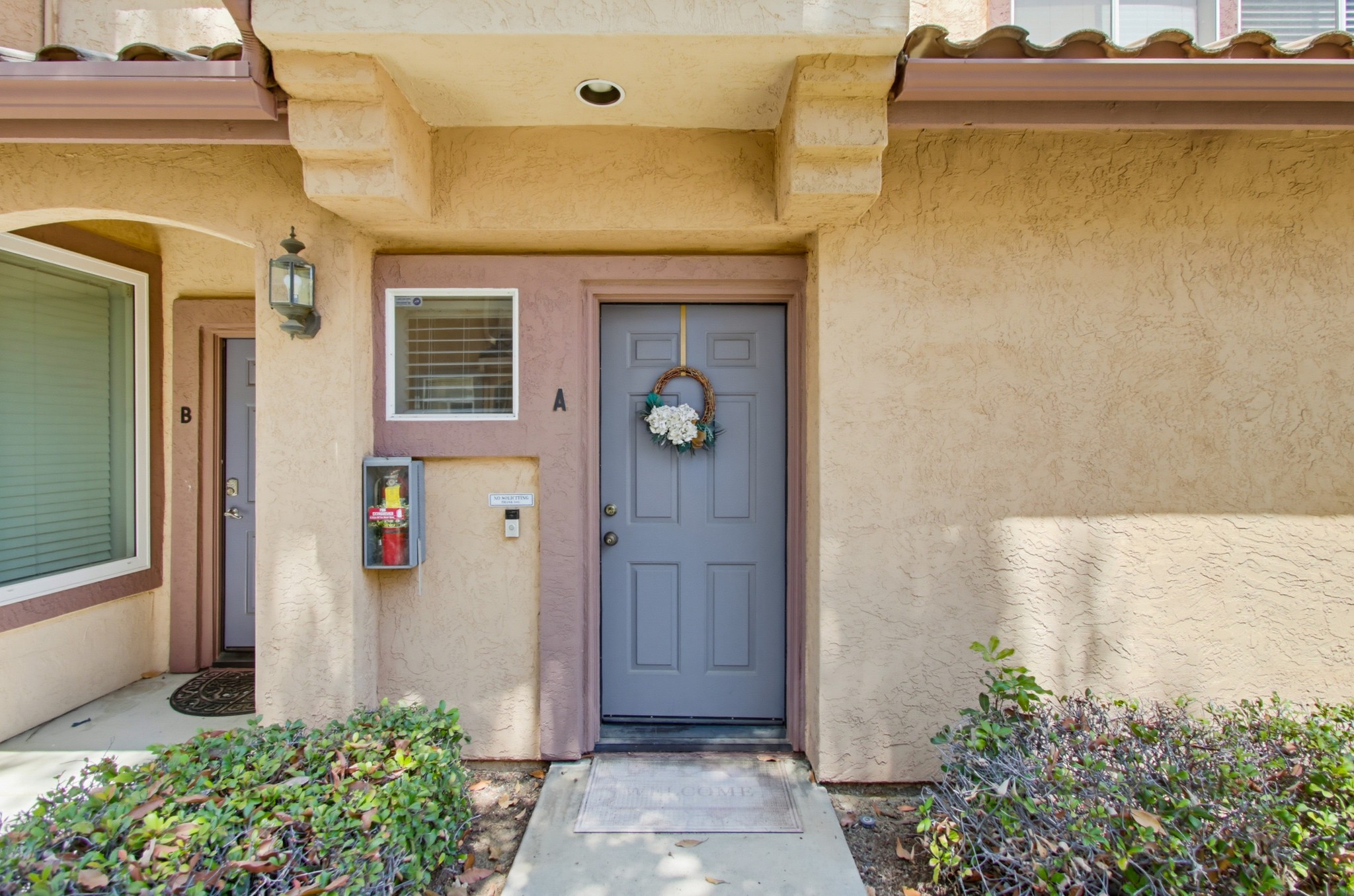 Virtual tour photo 4 of 32 for 11372 Via Rancho San Diego Unit A