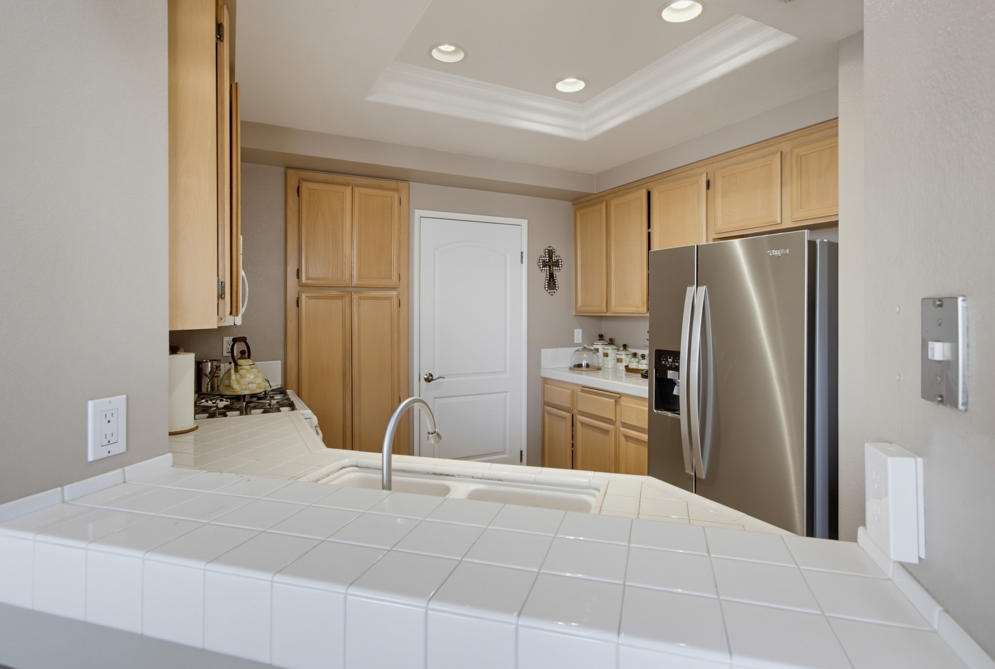 Virtual tour photo 10 of 32 for 11372 Via Rancho San Diego Unit A