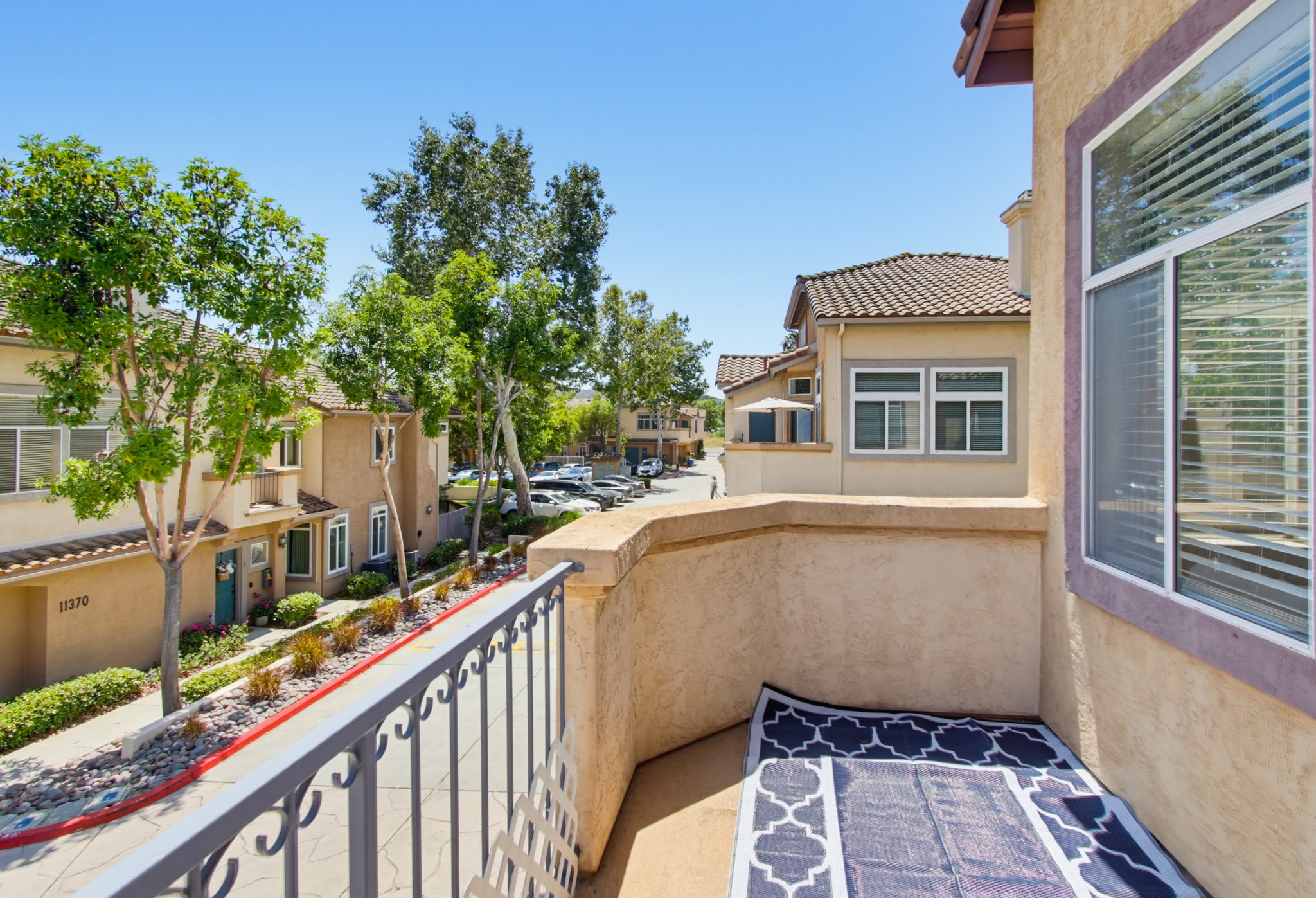 Virtual tour photo 14 of 32 for 11372 Via Rancho San Diego Unit A