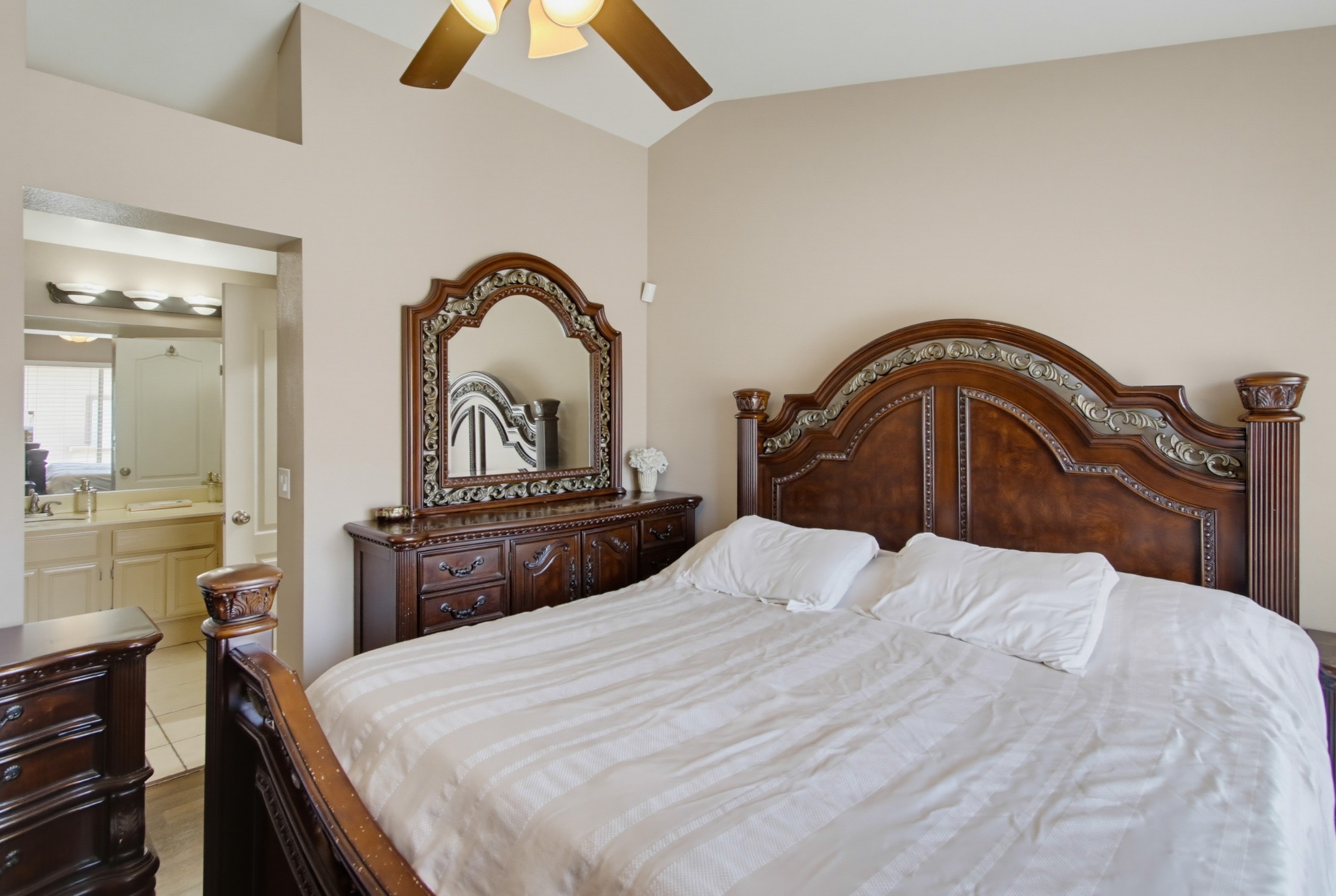 Virtual tour photo 22 of 32 for 11372 Via Rancho San Diego Unit A