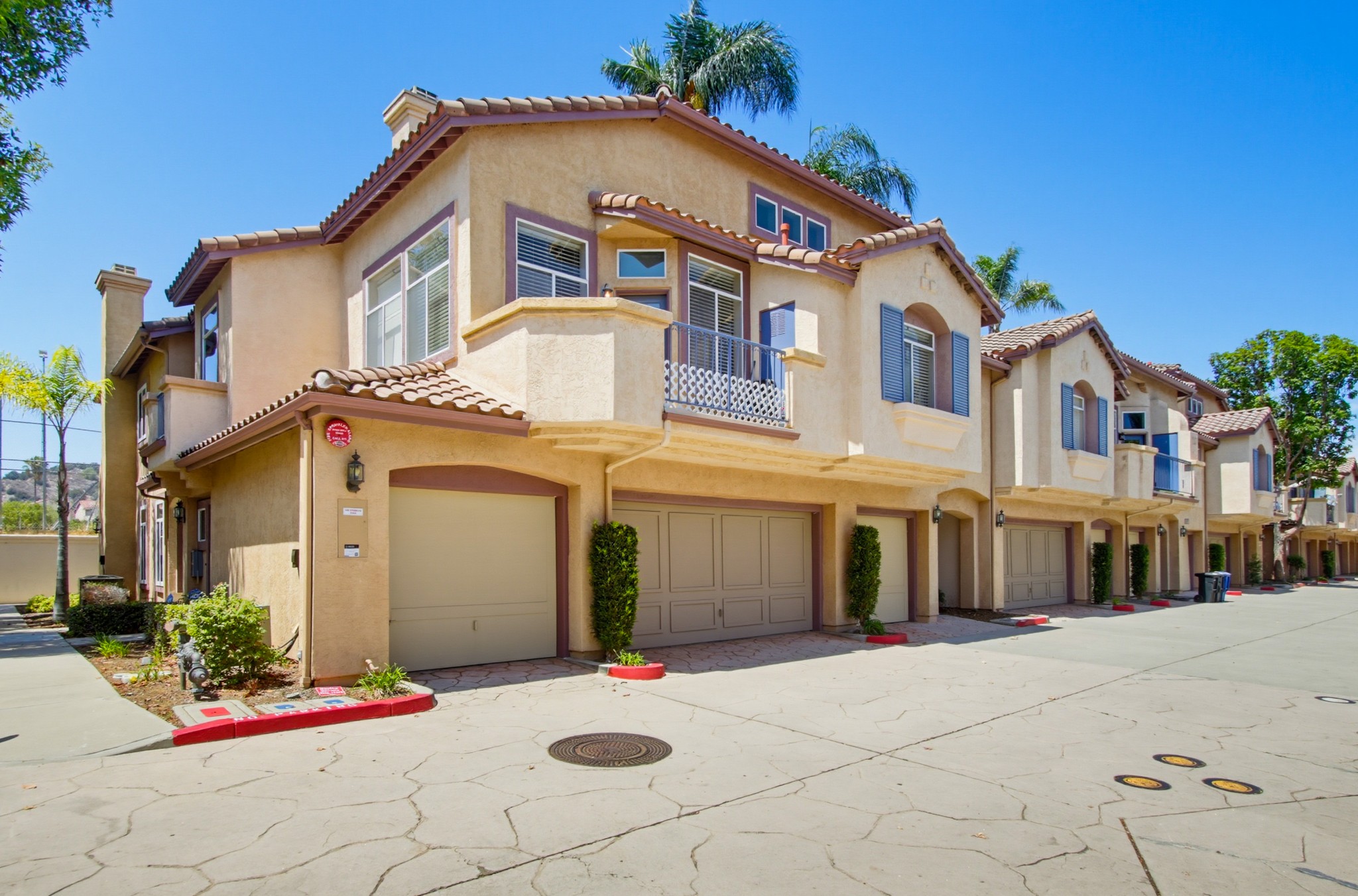 Virtual tour photo 29 of 32 for 11372 Via Rancho San Diego Unit A