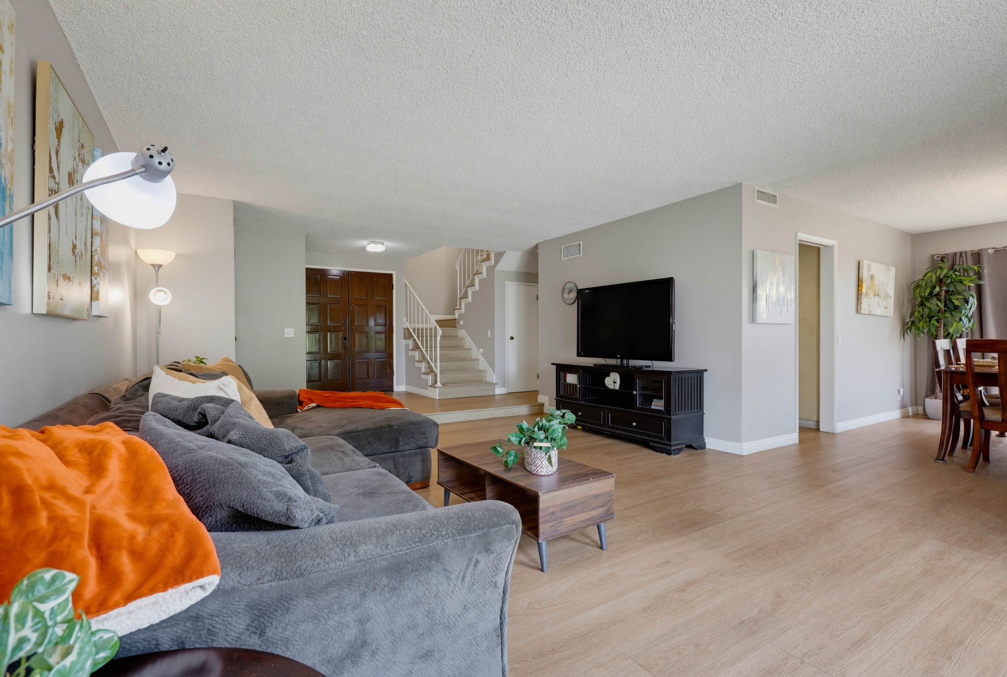 Virtual tour photo 12 of 73 for 11389 Providencia St