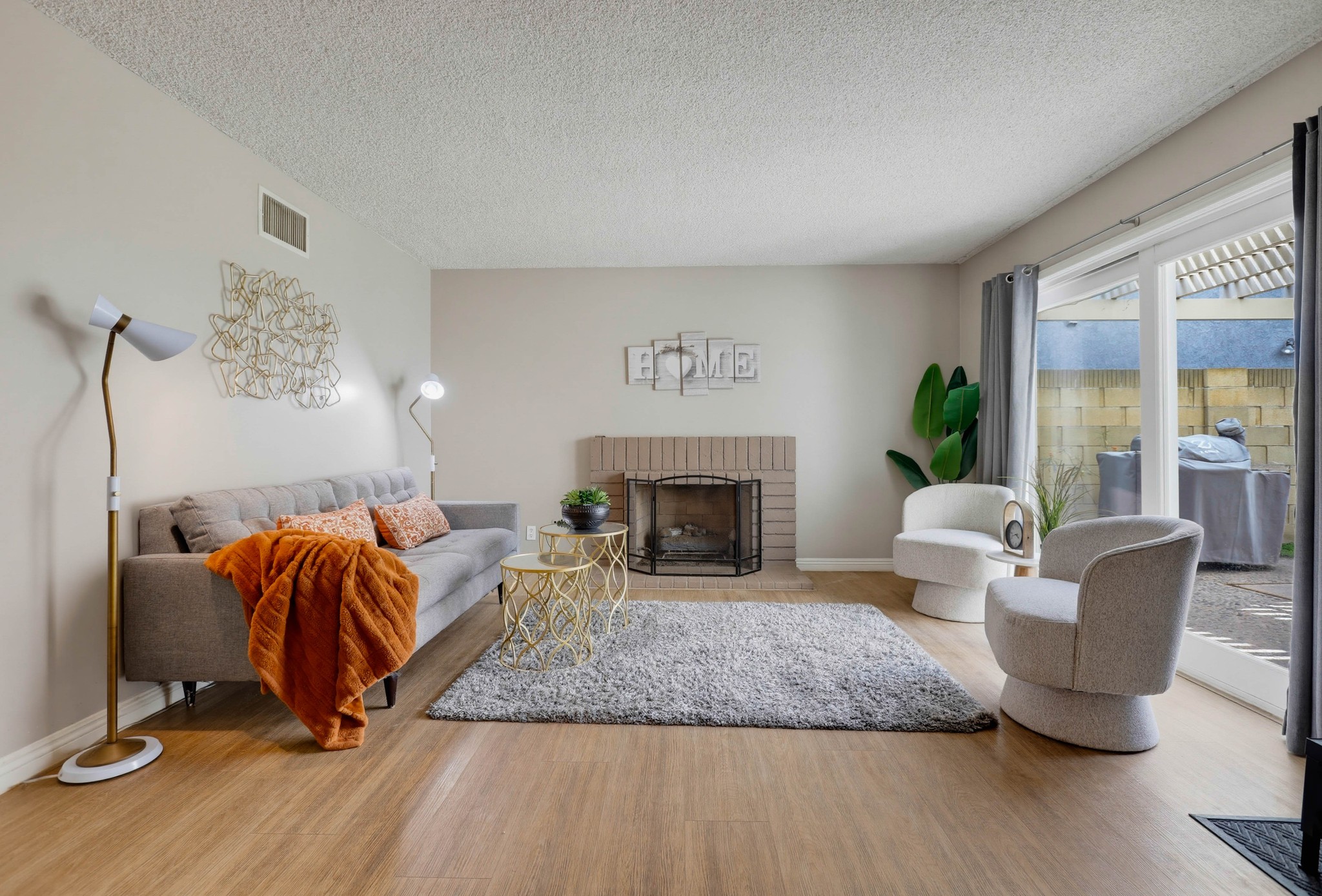 Virtual tour photo 19 of 73 for 11389 Providencia St
