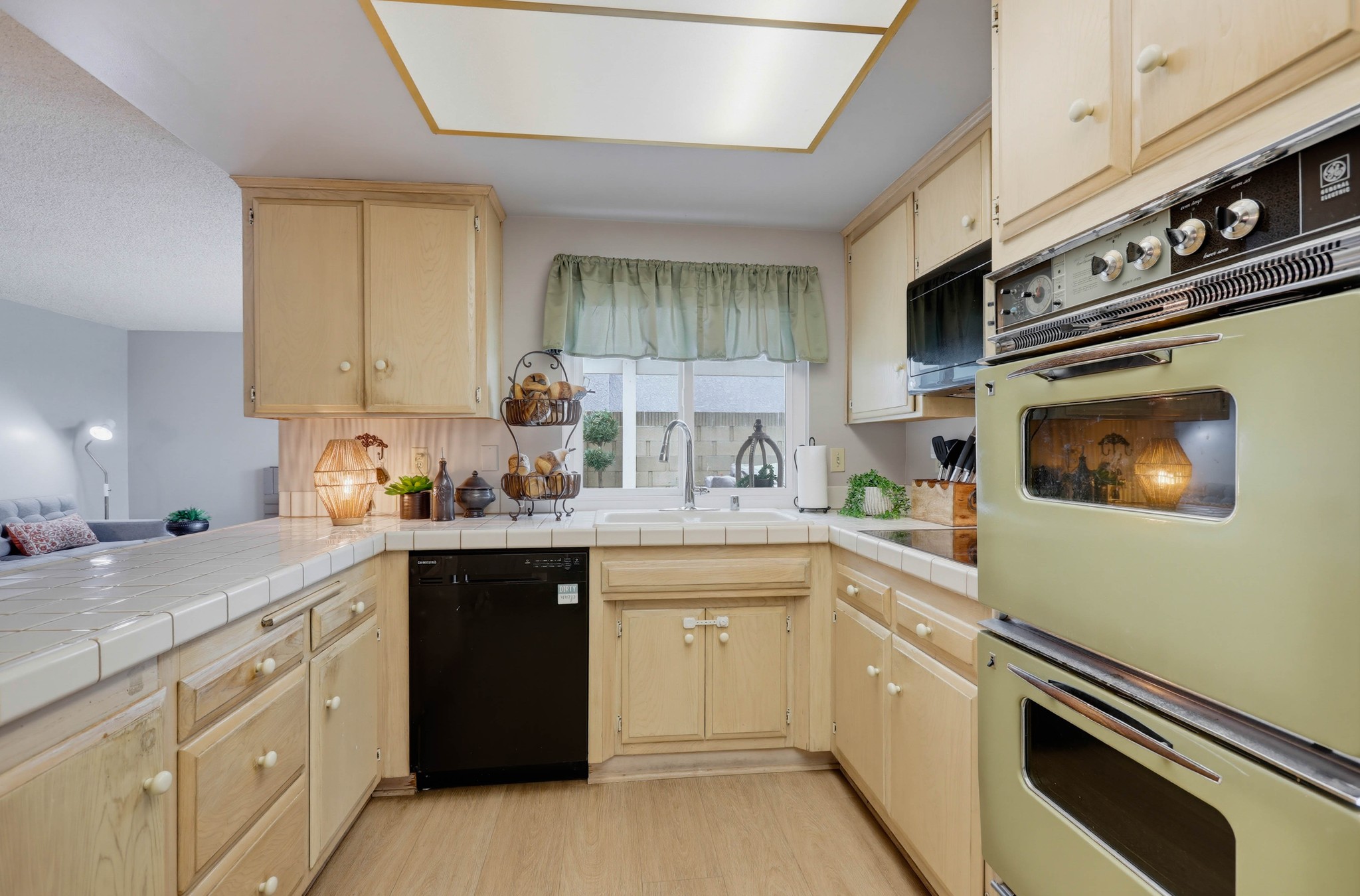 Virtual tour photo 28 of 73 for 11389 Providencia St