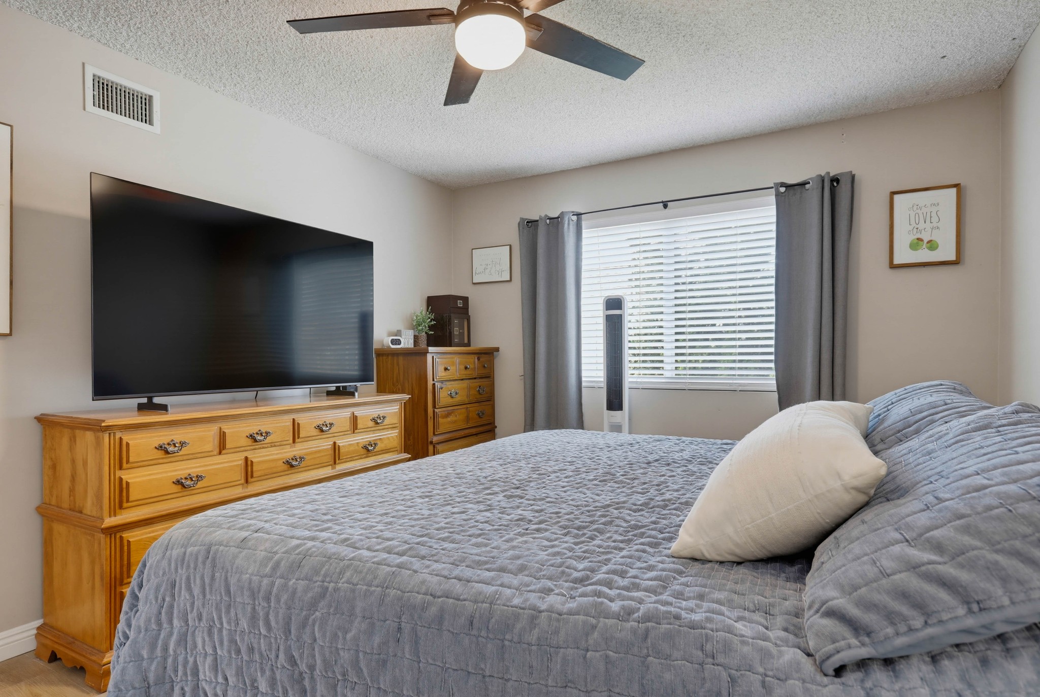 Virtual tour photo 50 of 73 for 11389 Providencia St