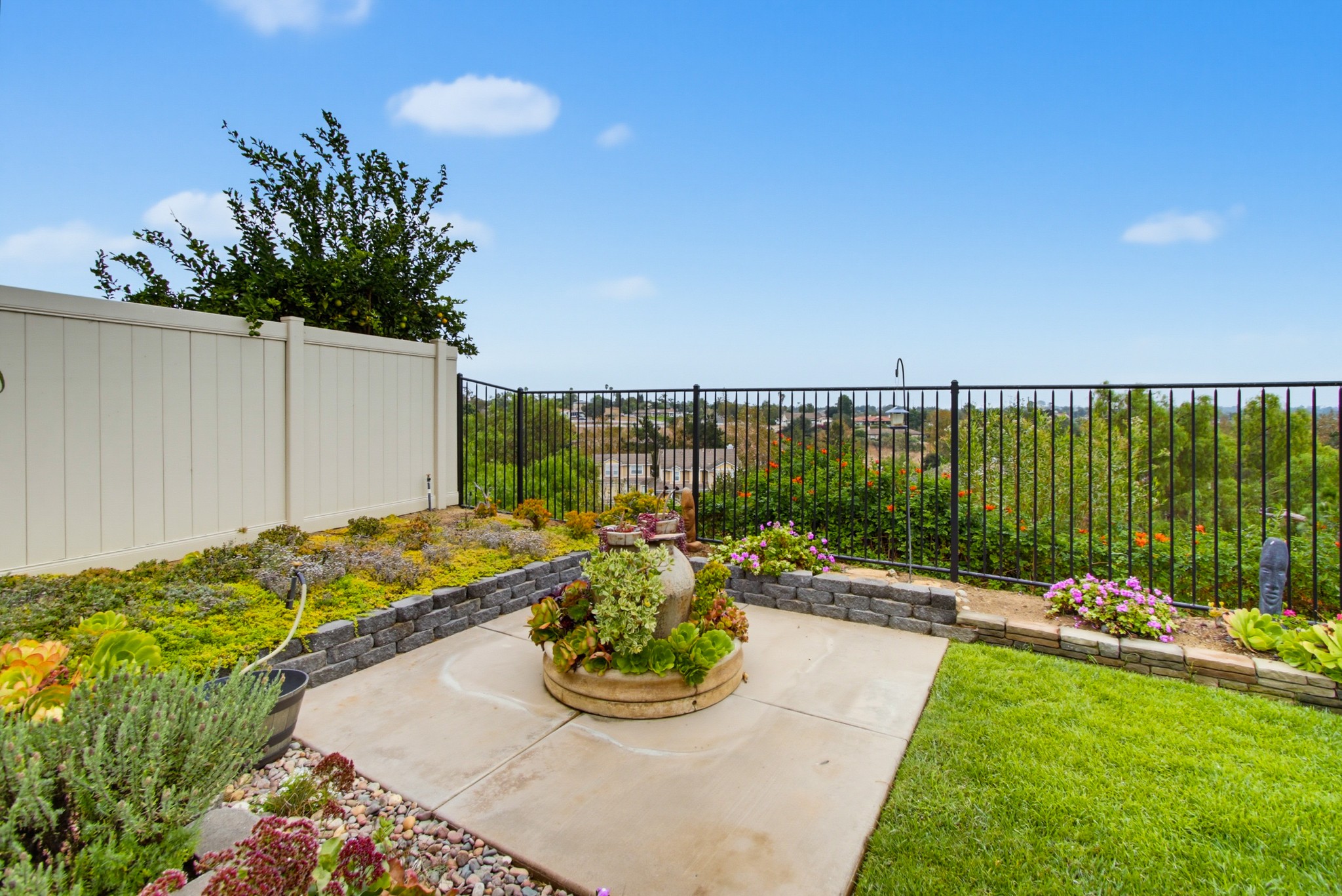 Virtual tour photo 61 of 110 for 1139 Highland Park