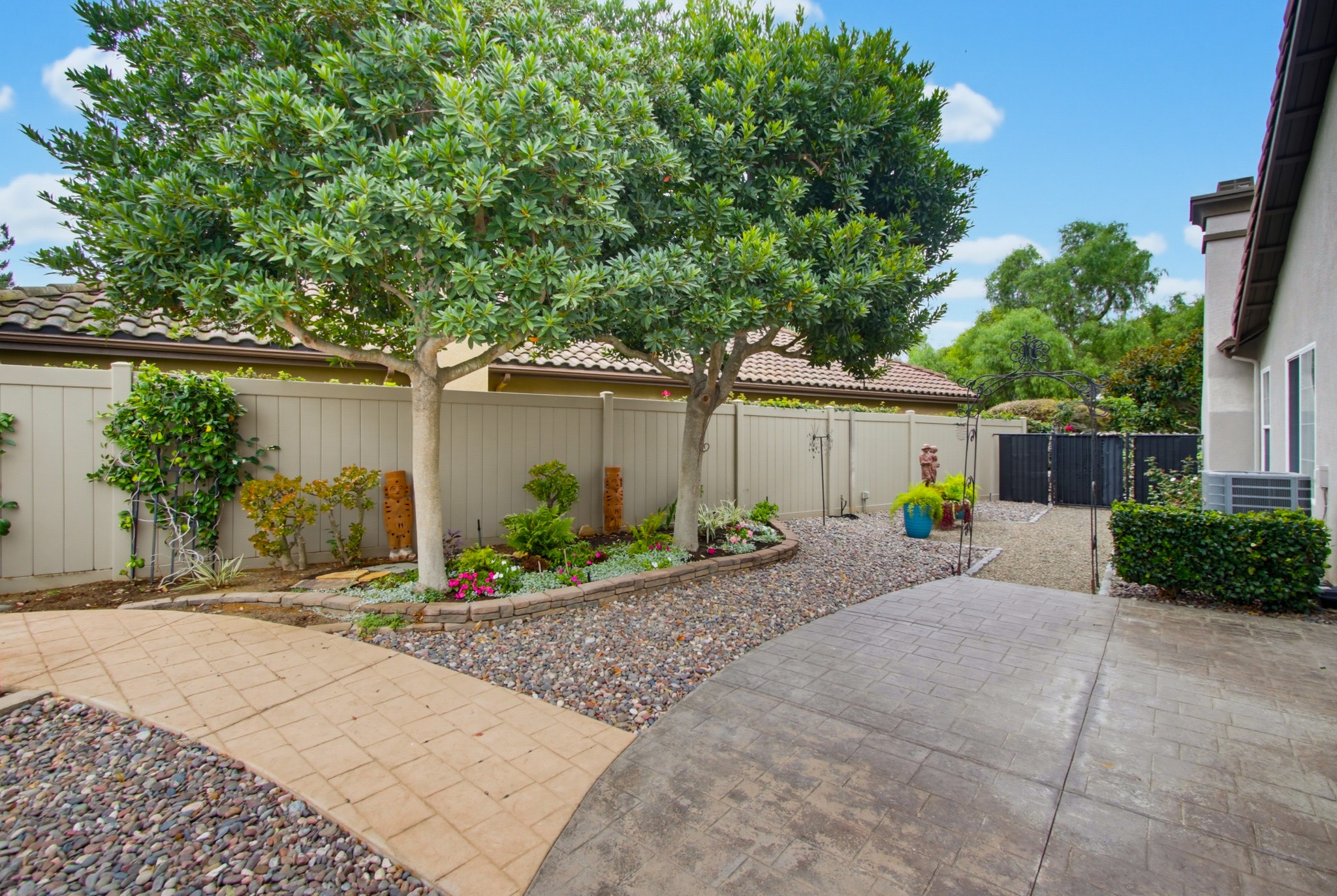 Virtual tour photo 71 of 110 for 1139 Highland Park