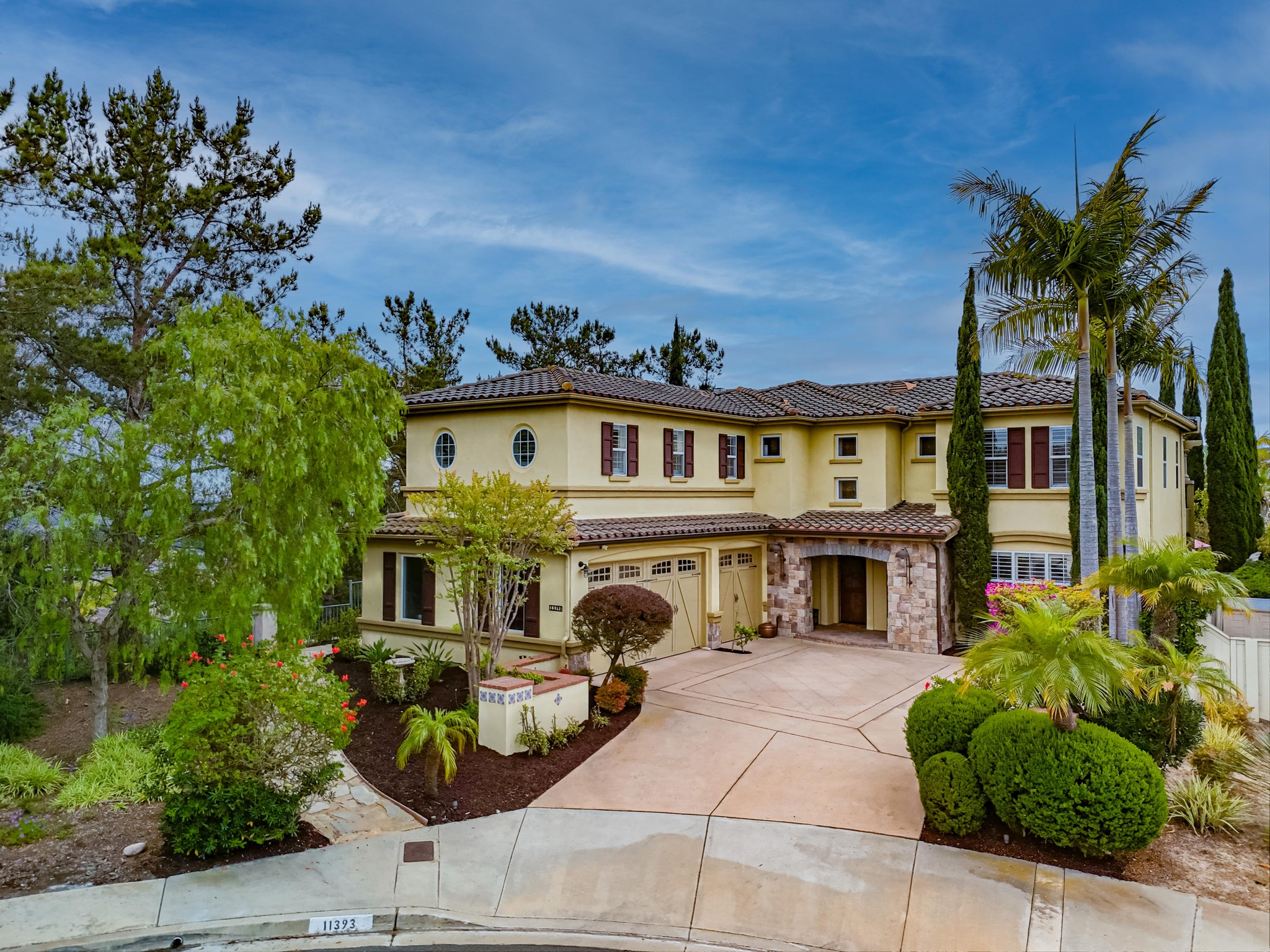 Virtual tour photo 6 of 37 for 11393 Chaffinch Ct