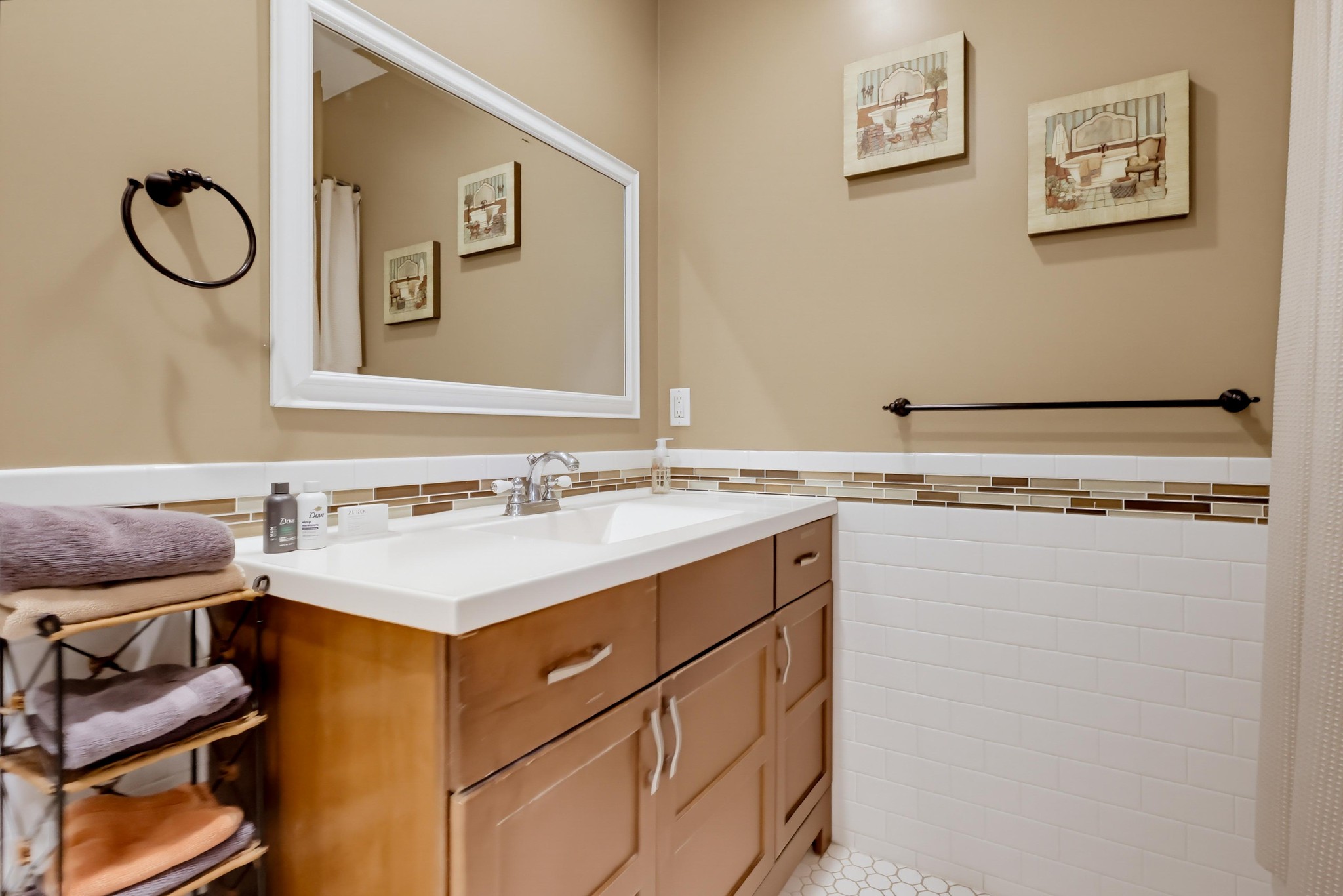 Virtual tour photo 39 of 84 for 114 W Montana St