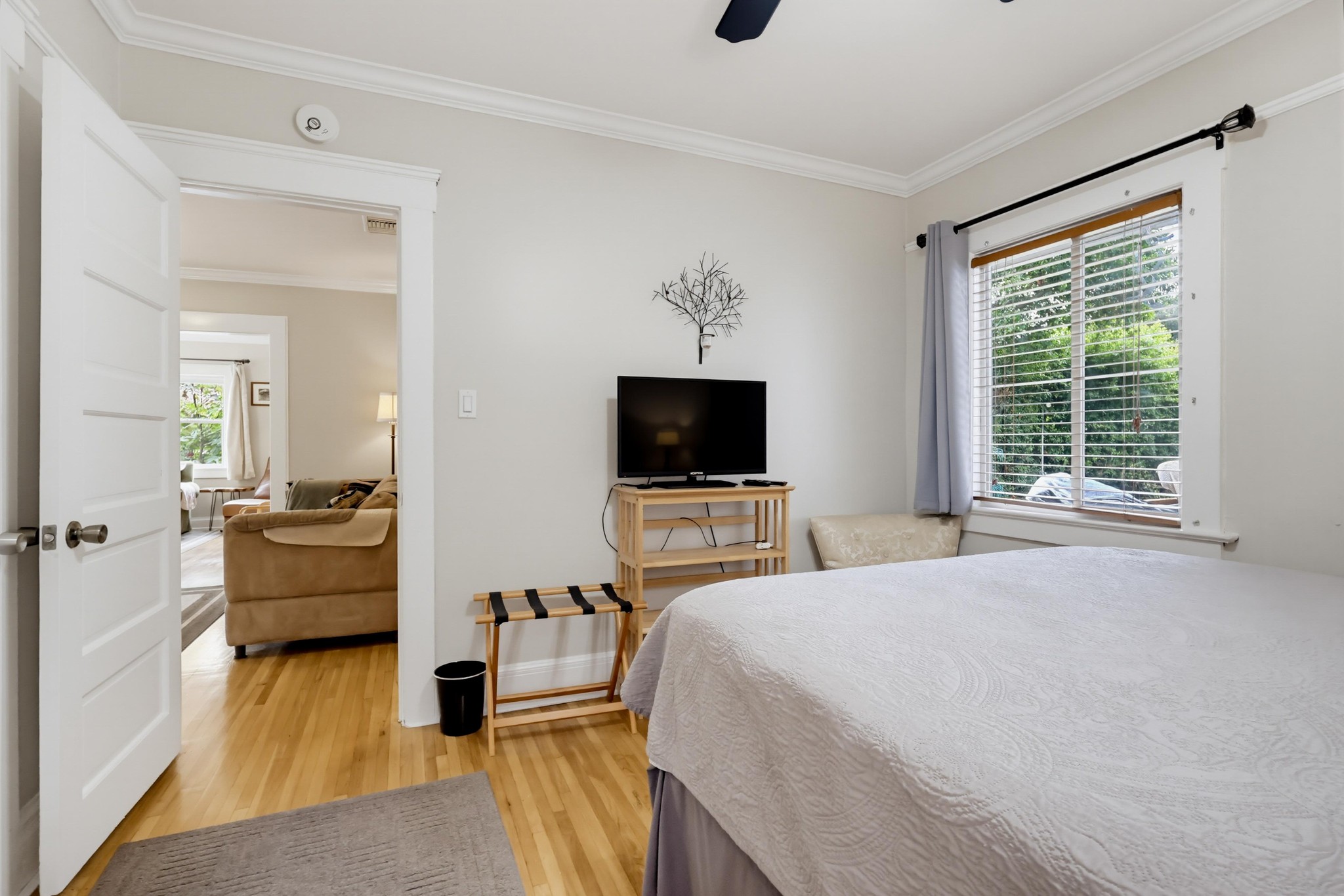 Virtual tour photo 44 of 84 for 114 W Montana St