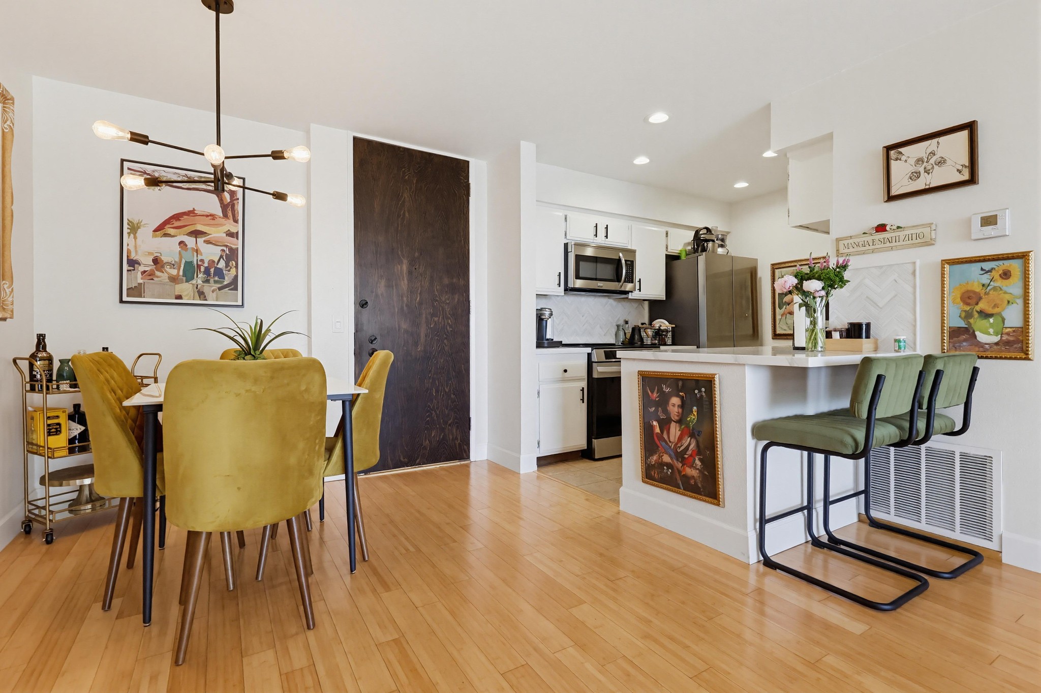 Virtual tour photo 18 of 65 for 1140 E Ocean Blvd UNIT 220