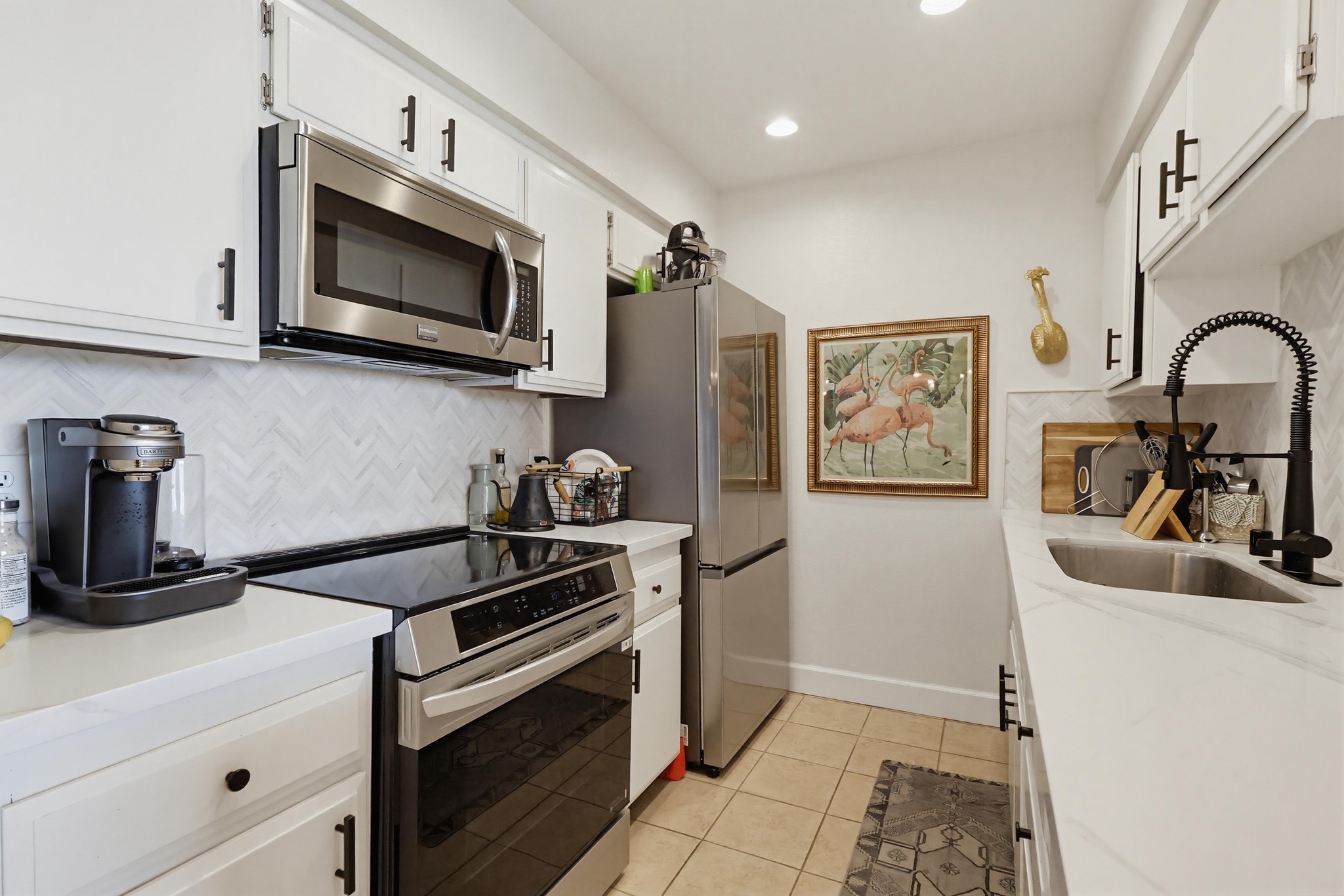 Virtual tour photo 25 of 65 for 1140 E Ocean Blvd UNIT 220