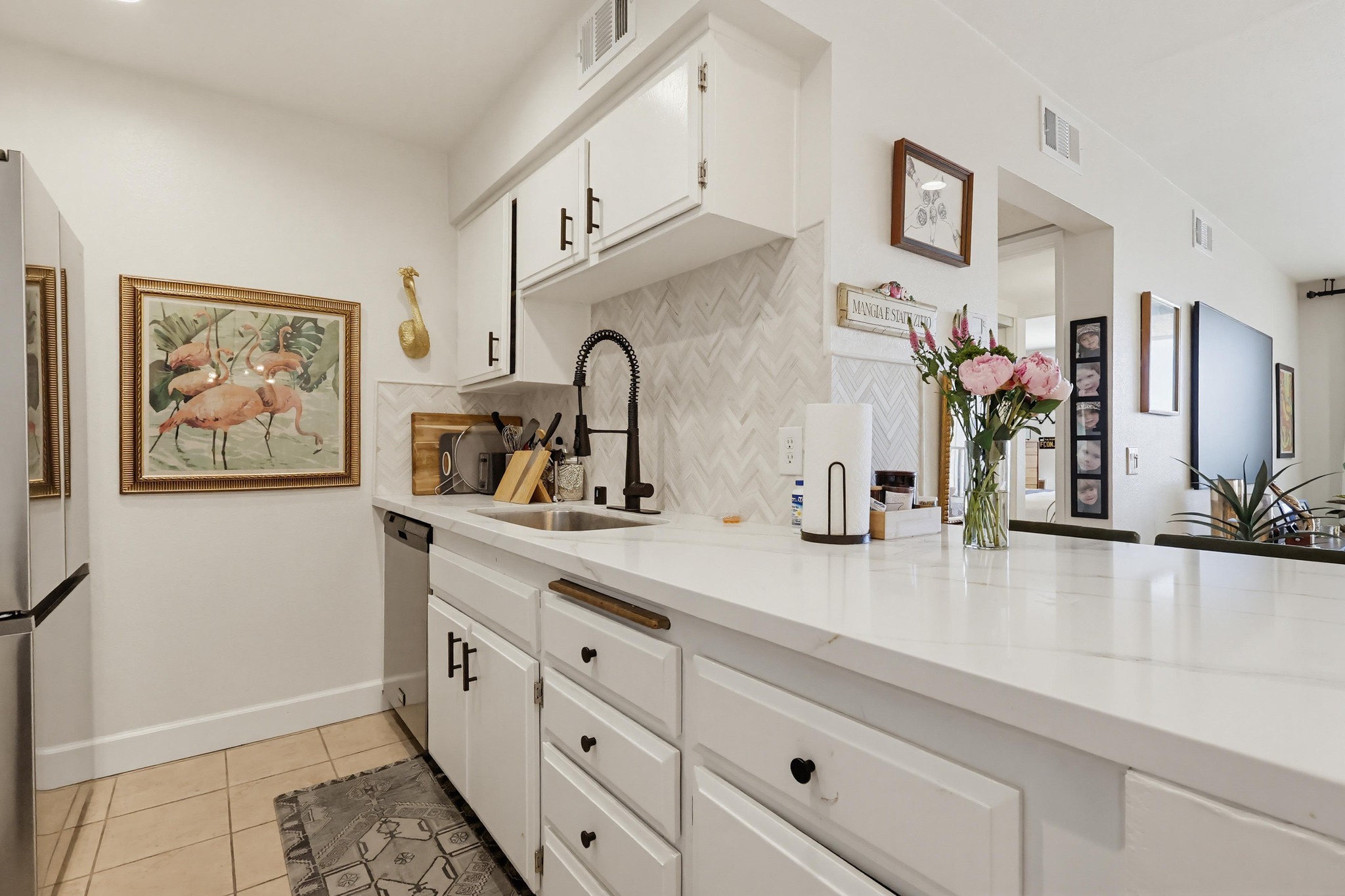 Virtual tour photo 26 of 65 for 1140 E Ocean Blvd UNIT 220