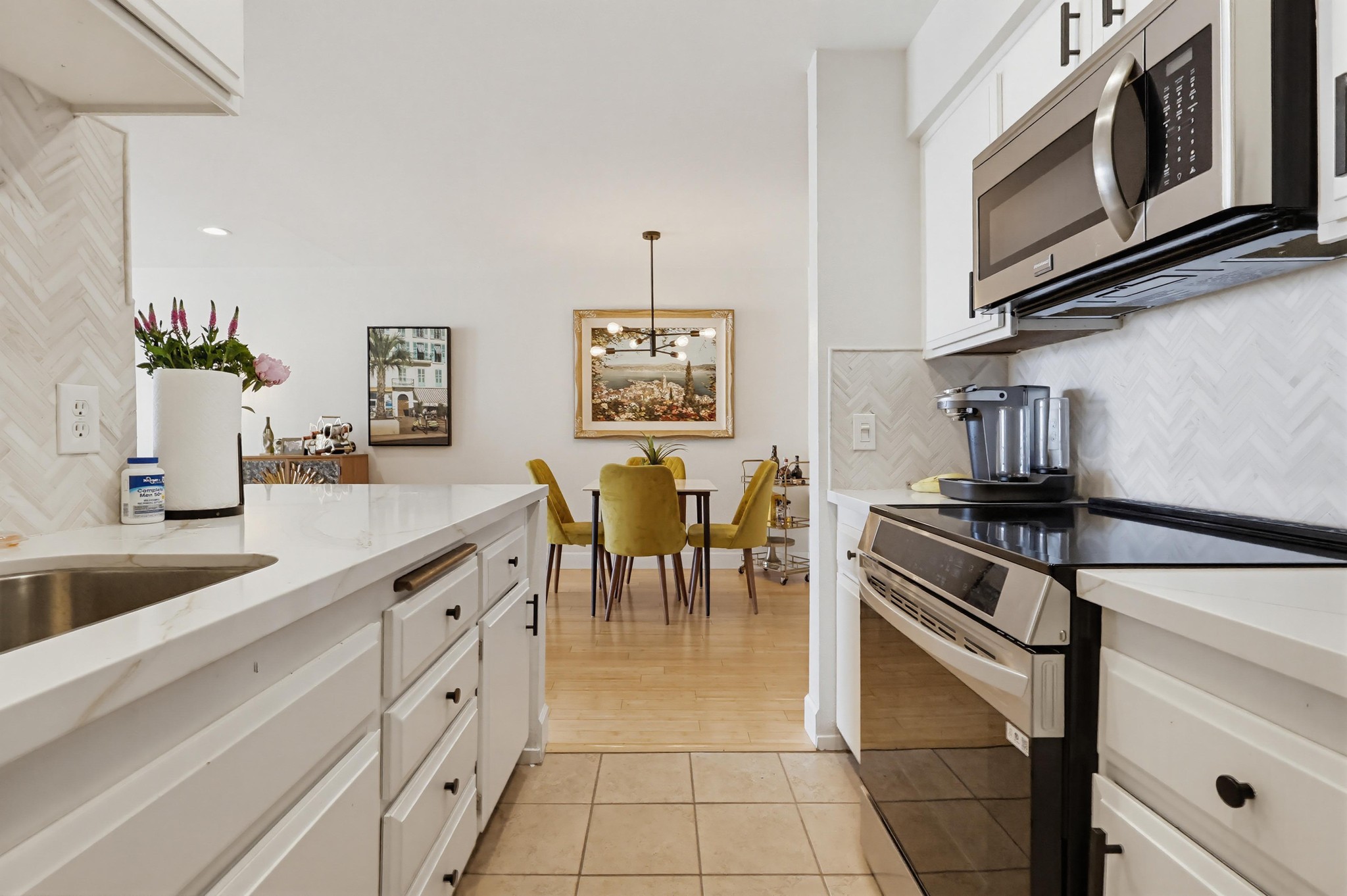 Virtual tour photo 27 of 65 for 1140 E Ocean Blvd UNIT 220