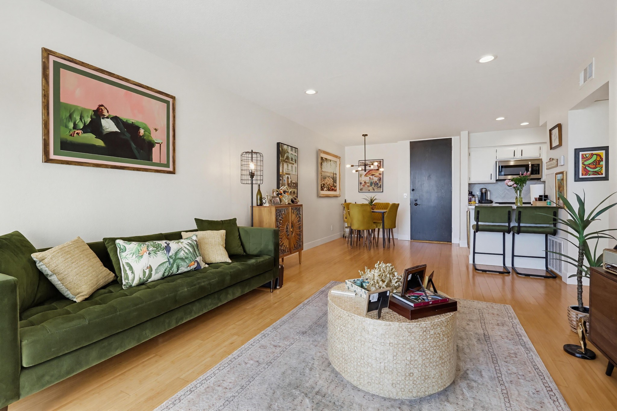 Virtual tour photo 33 of 65 for 1140 E Ocean Blvd UNIT 220