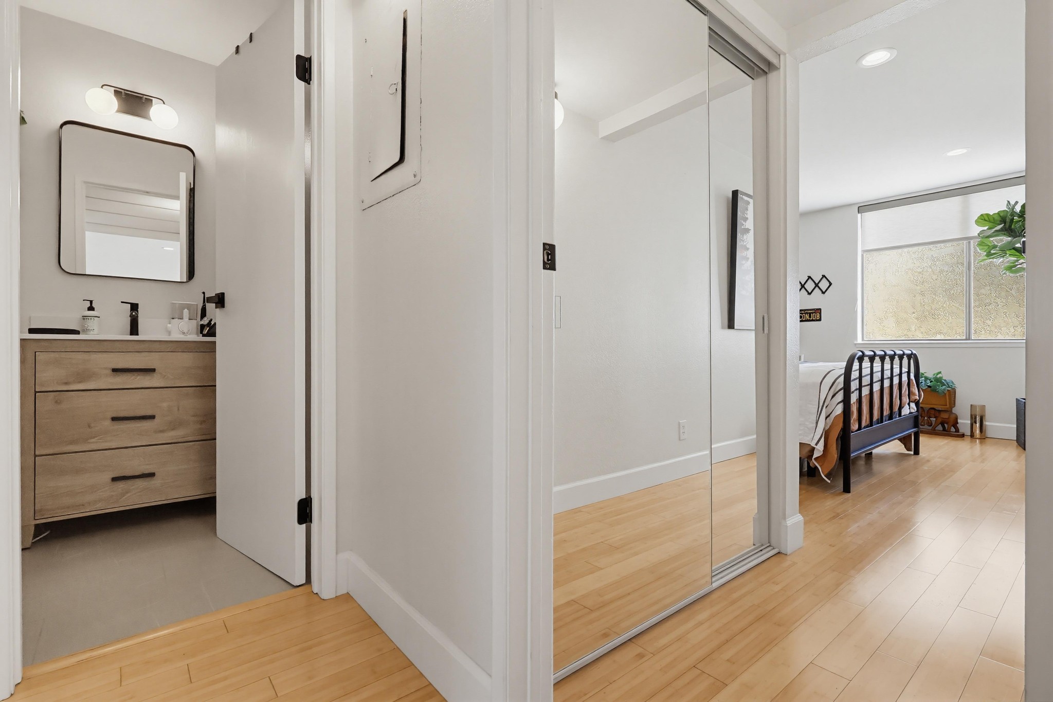 Virtual tour photo 39 of 65 for 1140 E Ocean Blvd UNIT 220