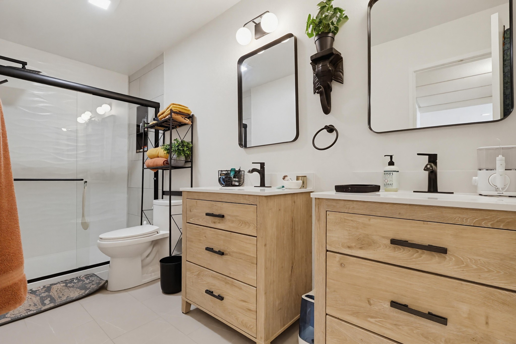 Virtual tour photo 40 of 65 for 1140 E Ocean Blvd UNIT 220