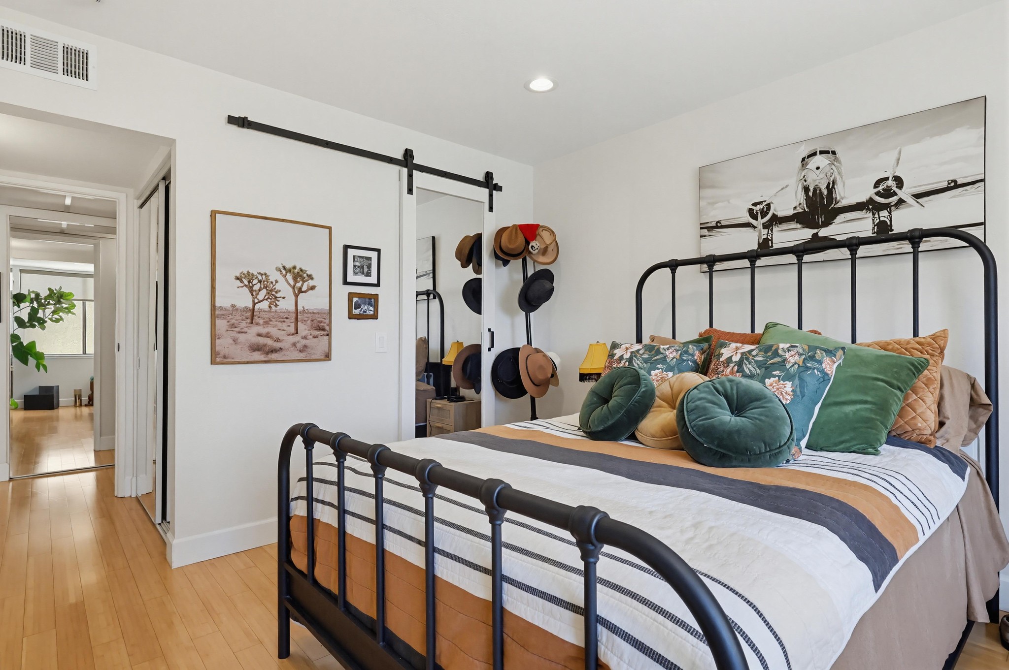 Virtual tour photo 48 of 65 for 1140 E Ocean Blvd UNIT 220