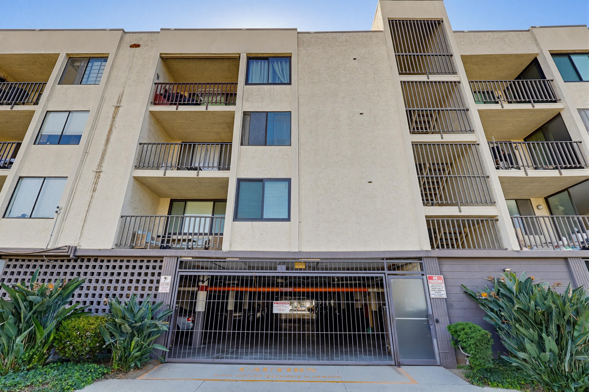 Virtual tour photo 64 of 65 for 1140 E Ocean Blvd UNIT 220