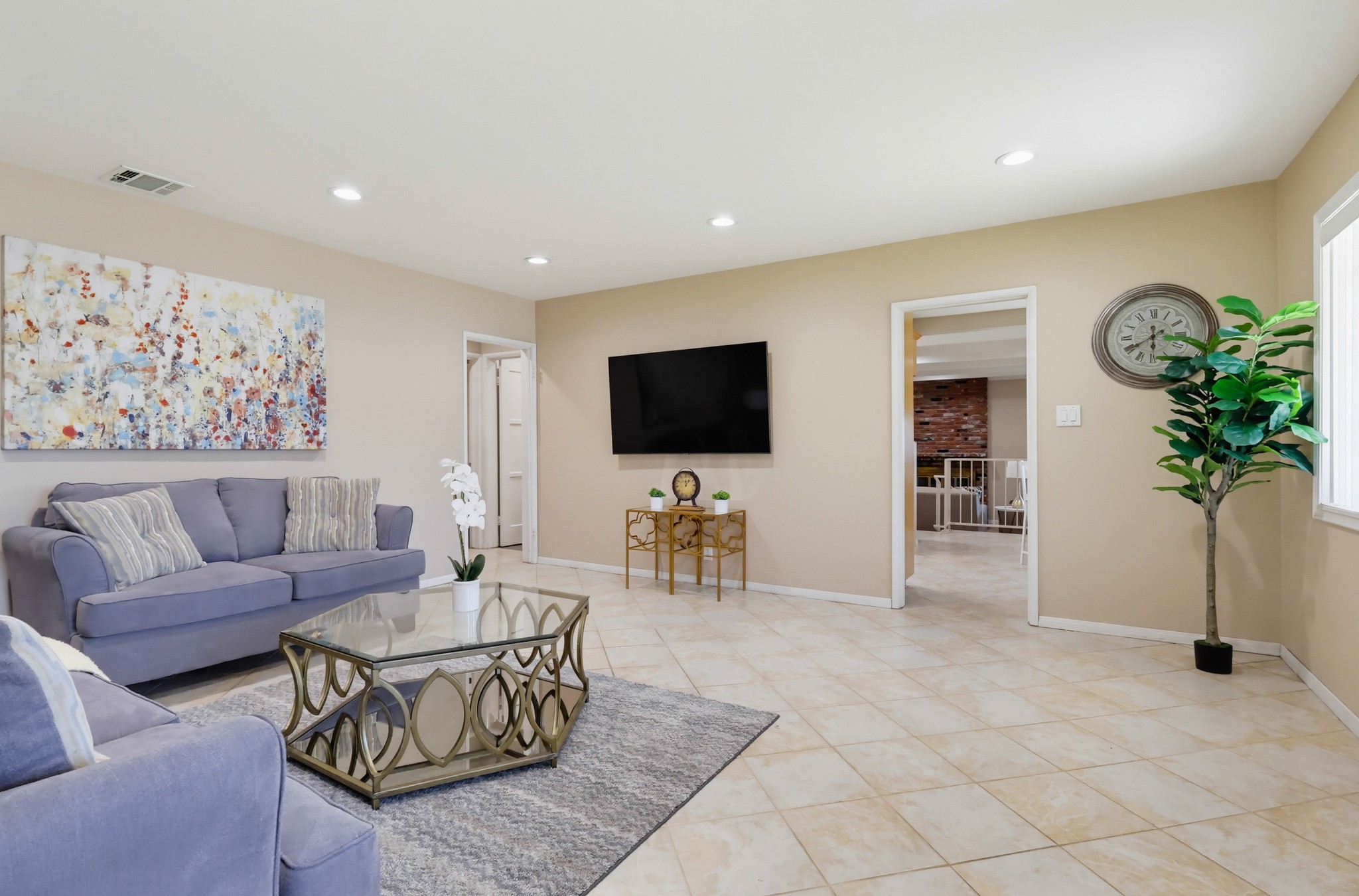 Virtual tour photo 9 of 76 for 11415 Liggett St