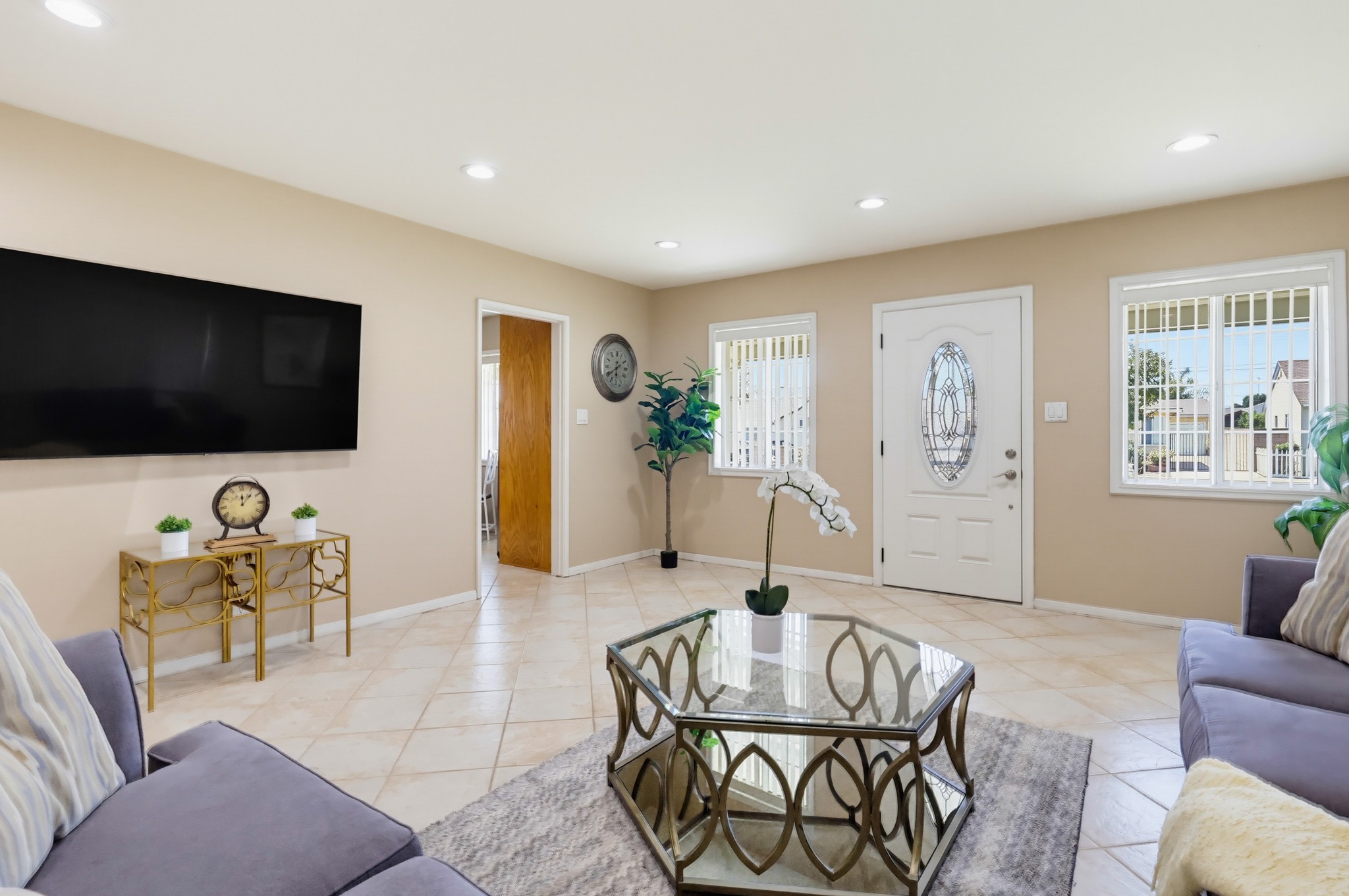 Virtual tour photo 10 of 76 for 11415 Liggett St