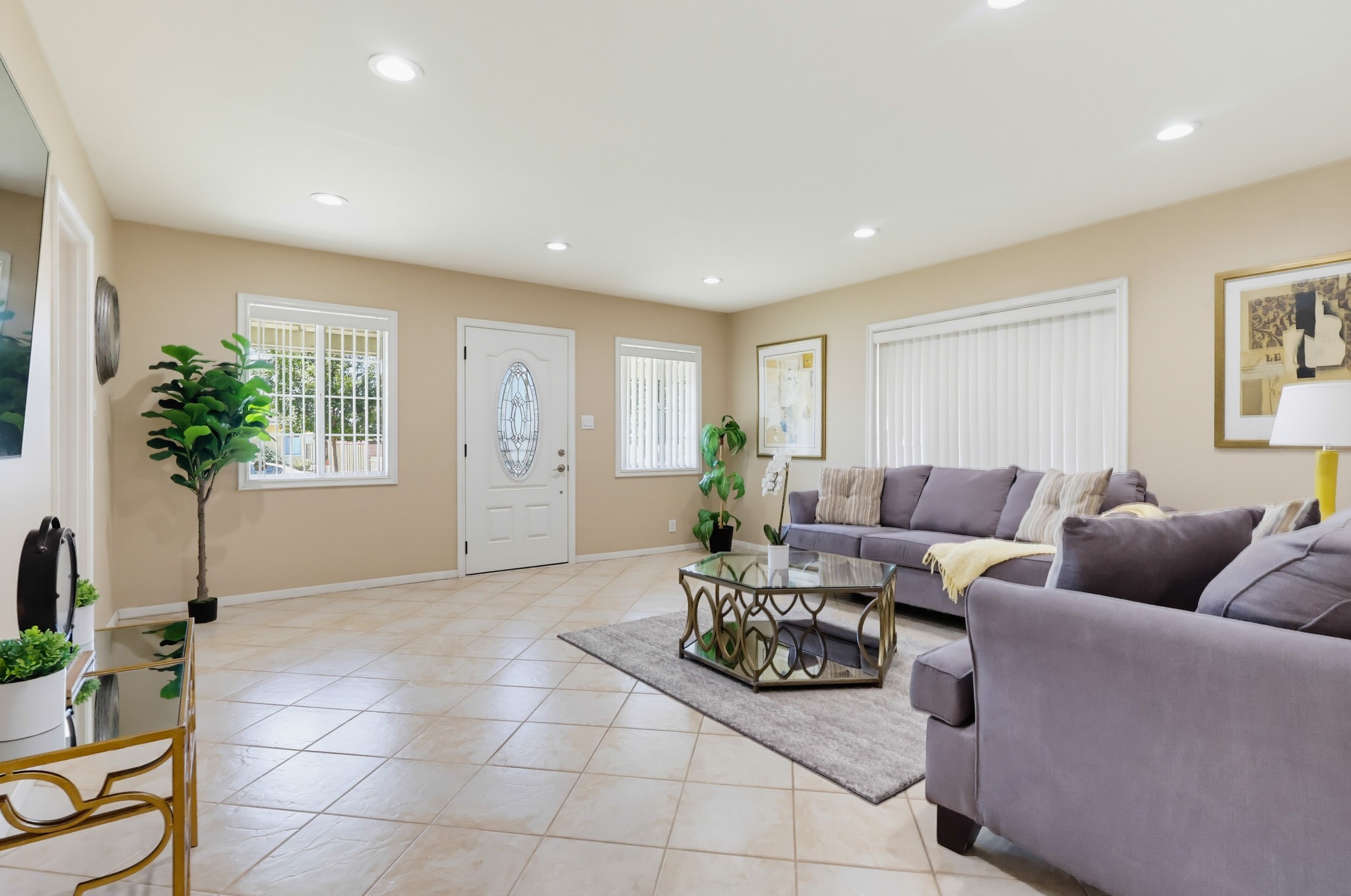Virtual tour photo 11 of 76 for 11415 Liggett St