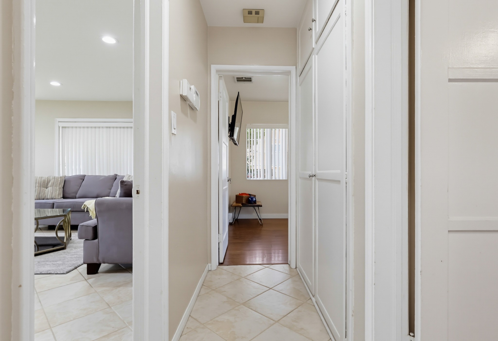 Virtual tour photo 32 of 76 for 11415 Liggett St