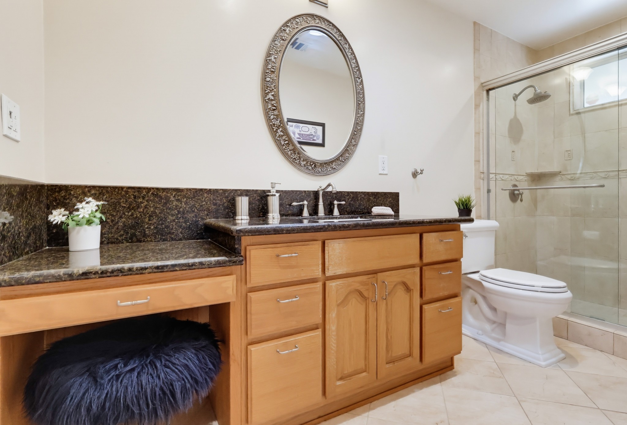 Virtual tour photo 39 of 76 for 11415 Liggett St