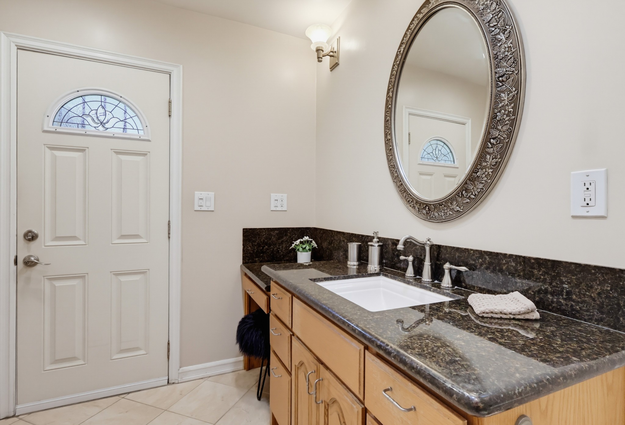 Virtual tour photo 42 of 76 for 11415 Liggett St