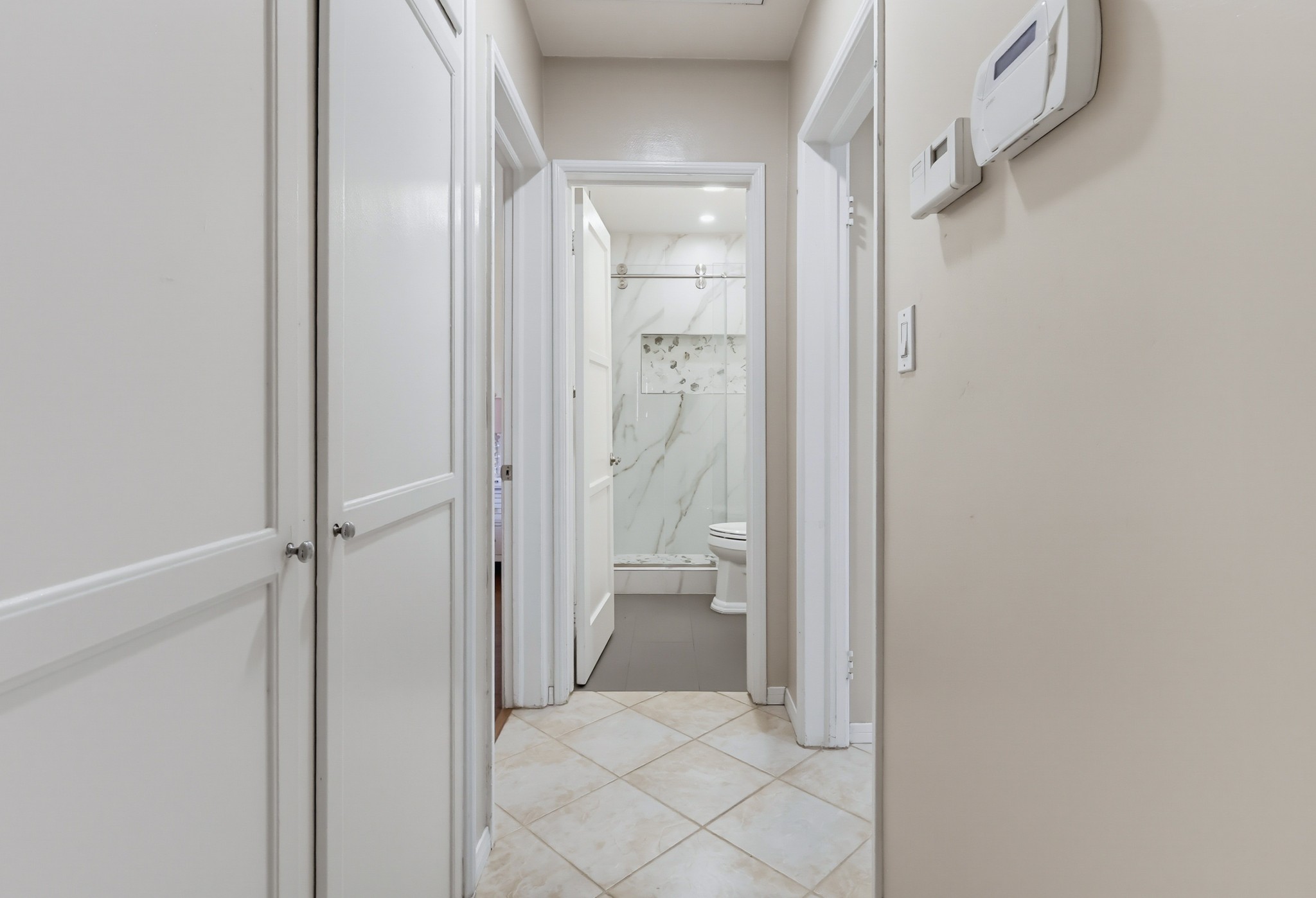 Virtual tour photo 53 of 76 for 11415 Liggett St