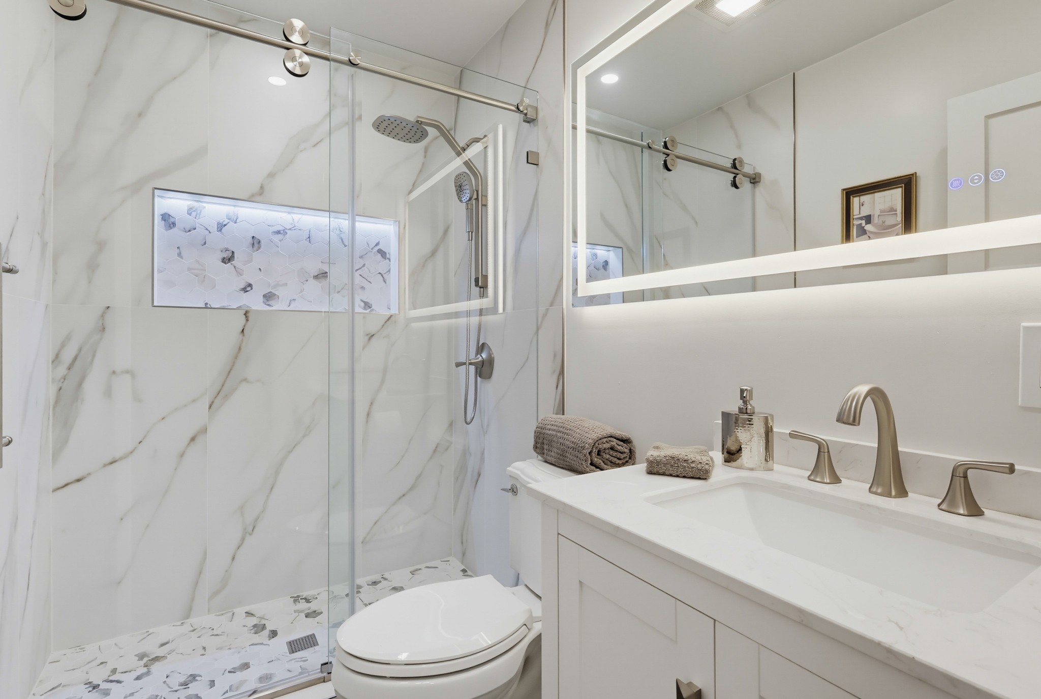 Virtual tour photo 54 of 76 for 11415 Liggett St