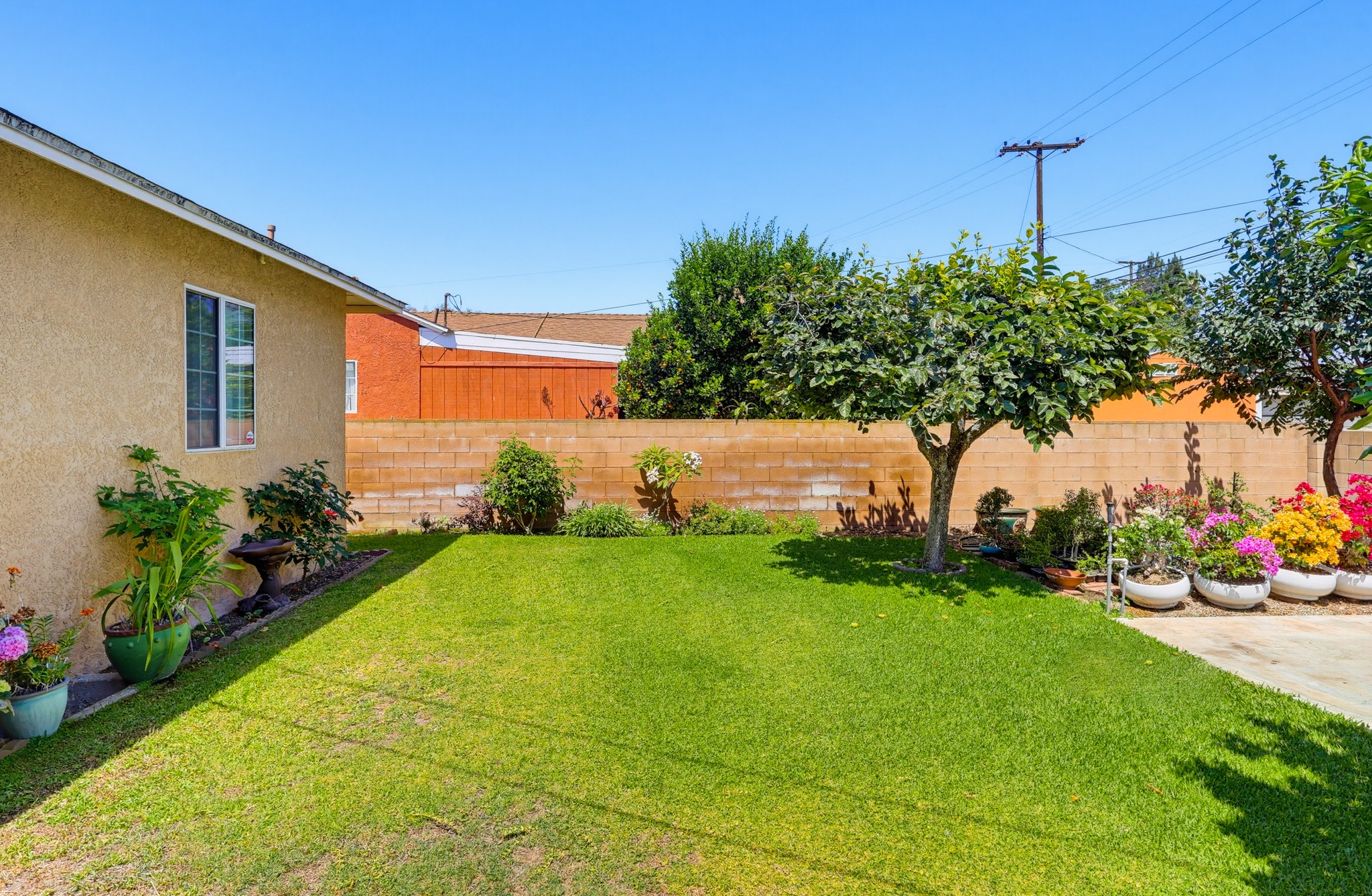 Virtual tour photo 67 of 76 for 11415 Liggett St