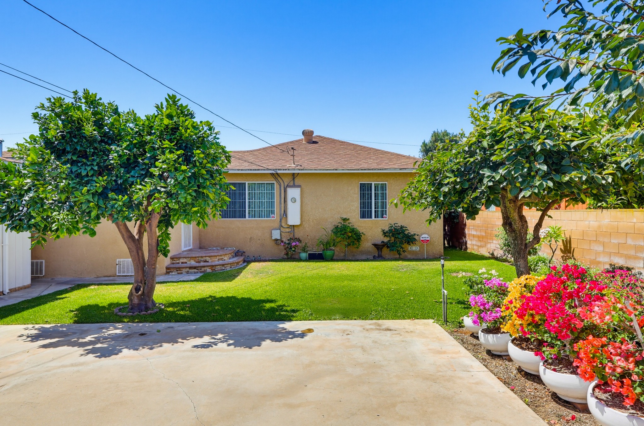 Virtual tour photo 68 of 76 for 11415 Liggett St