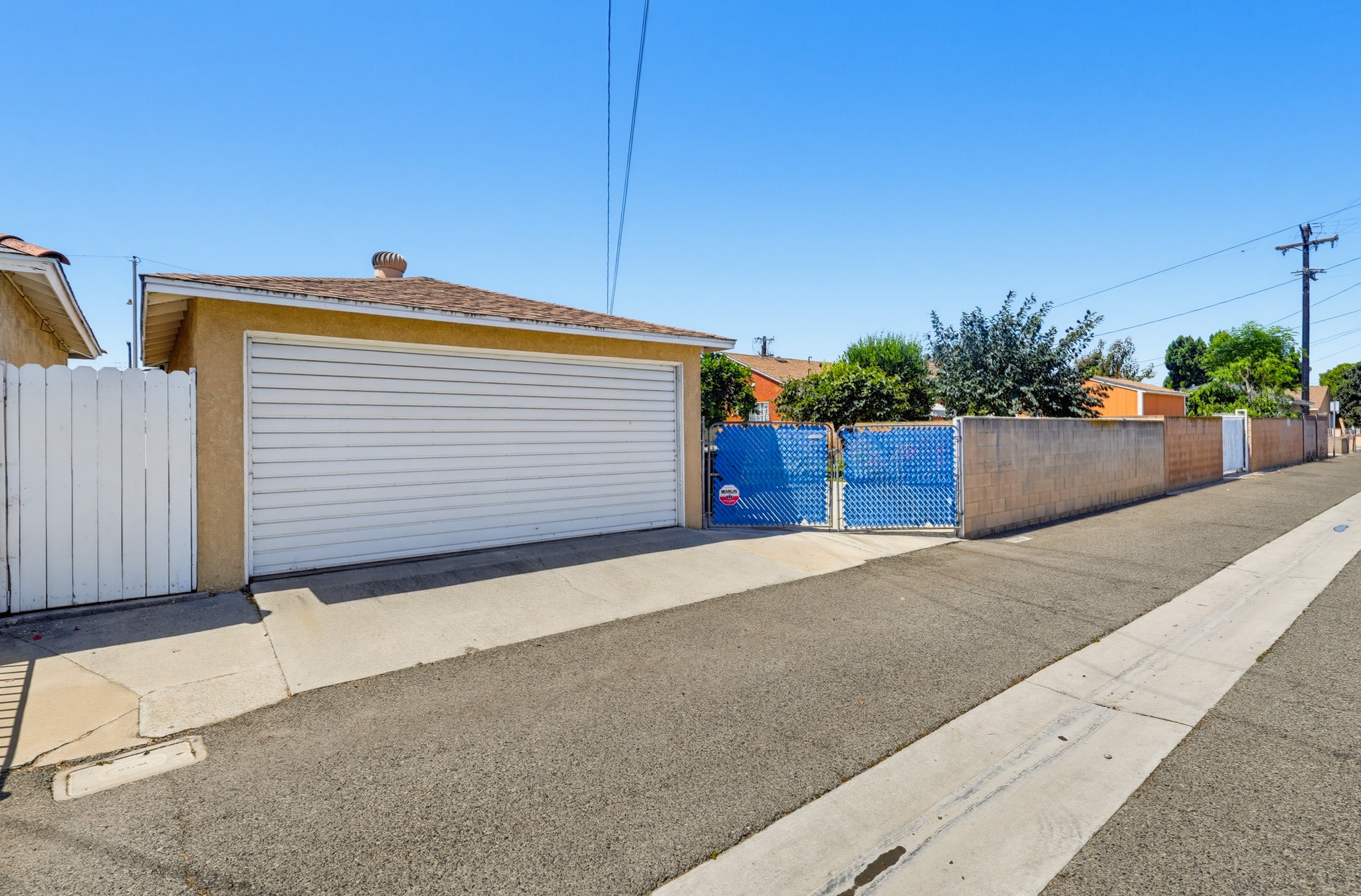 Virtual tour photo 75 of 76 for 11415 Liggett St