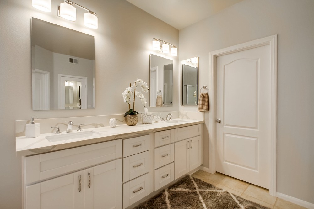 Virtual tour photo 44 of 63 for 11420 Swan Lake Dr