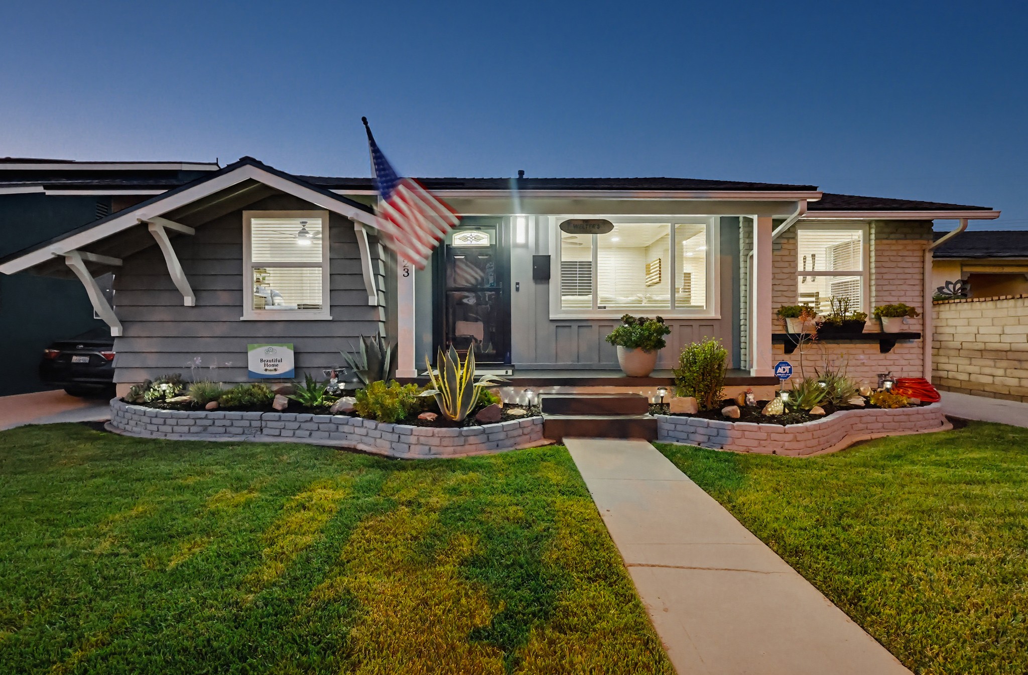 Virtual tour photo 4 of 107 for 11423 213th St