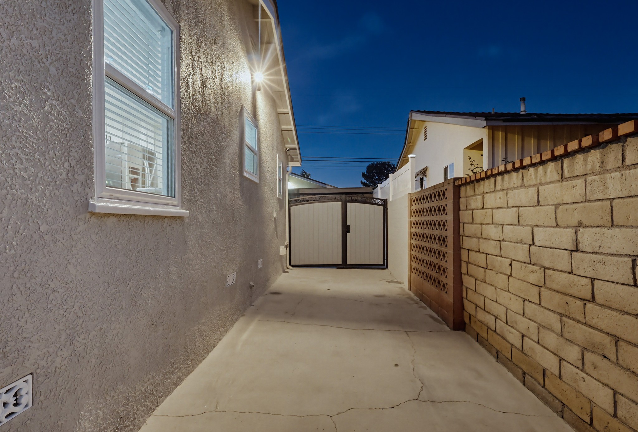 Virtual tour photo 6 of 107 for 11423 213th St