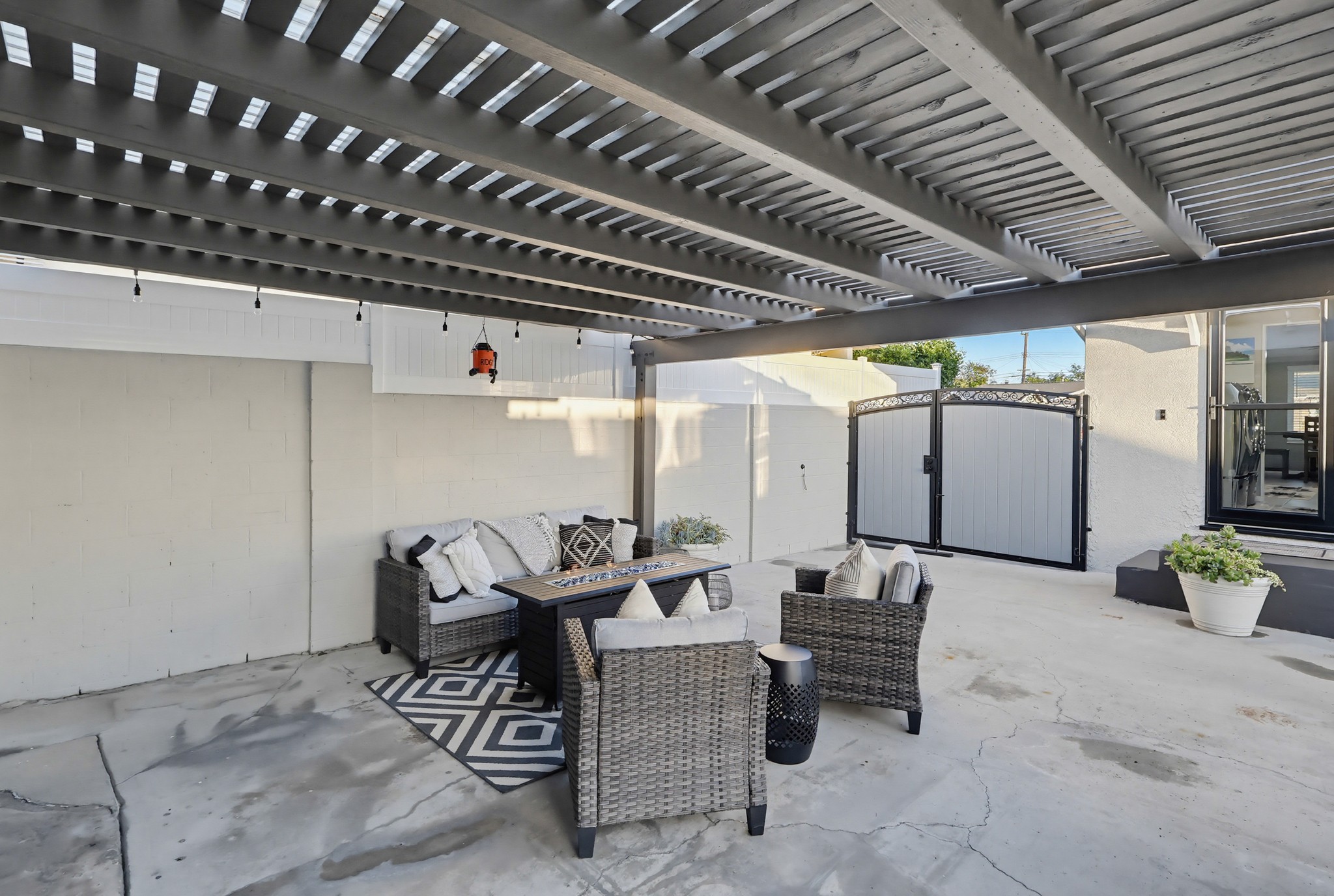 Virtual tour photo 85 of 107 for 11423 213th St