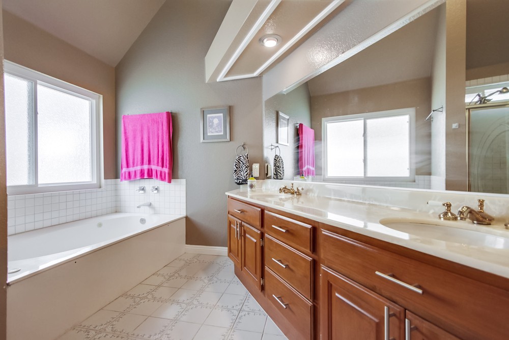 Virtual tour photo 33 of 60 for 11425 Port Rush Row