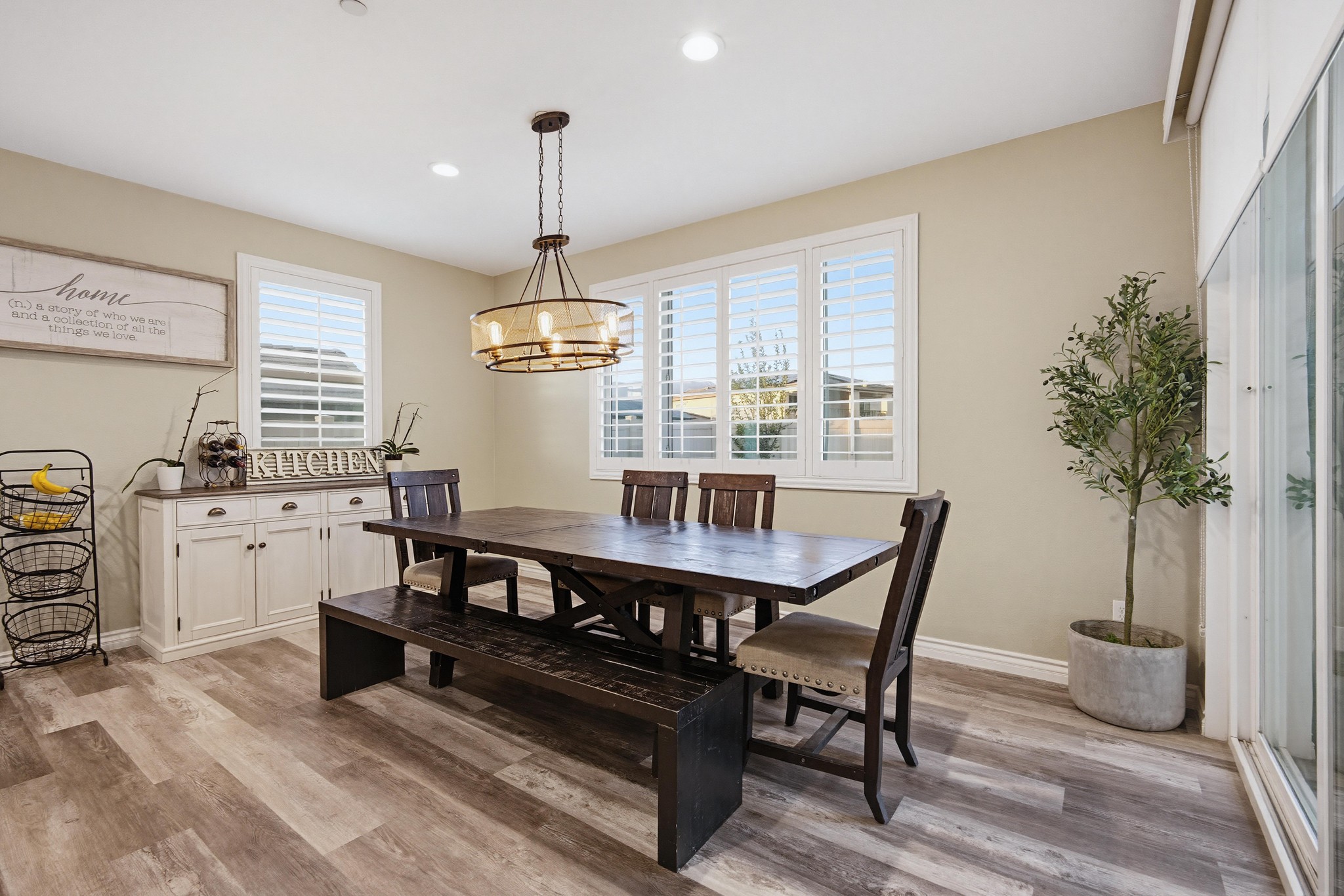 Virtual tour photo 22 of 82 for 11430 Lyle Ln